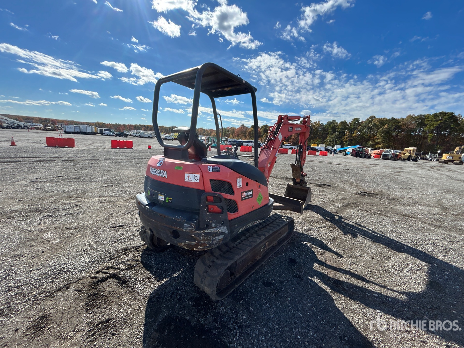 Aspect général with Image, coin arrière droit