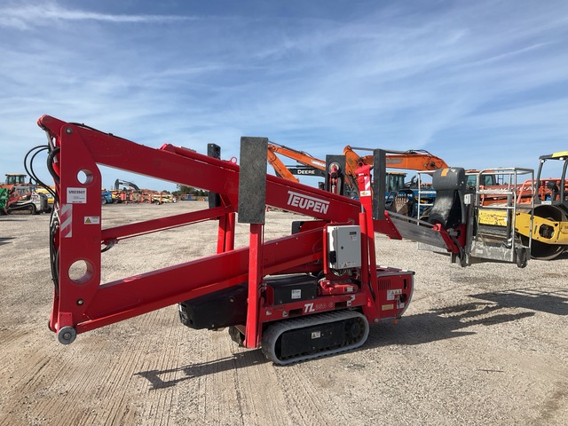 2018 Teupen TL35AG Crawler Diesel Articulating Boom Lift