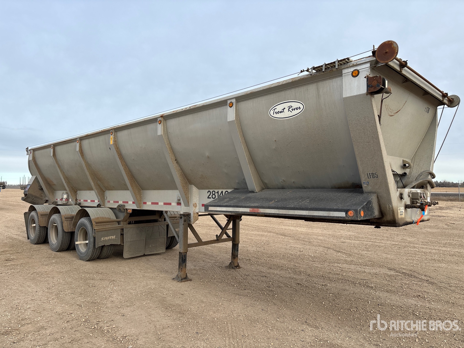 General Appearance with Bild, Ecke vorne rechts