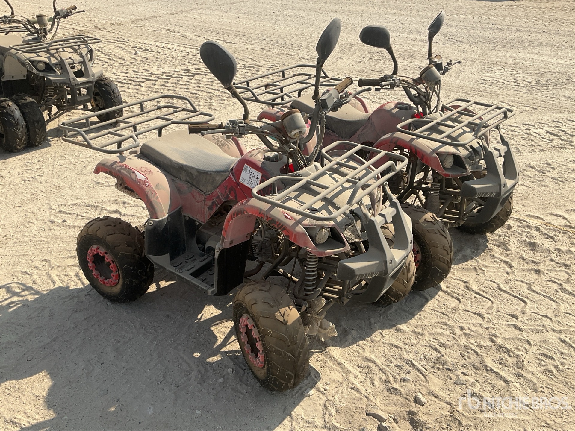 General Appearance with Bild, Ecke vorne rechts