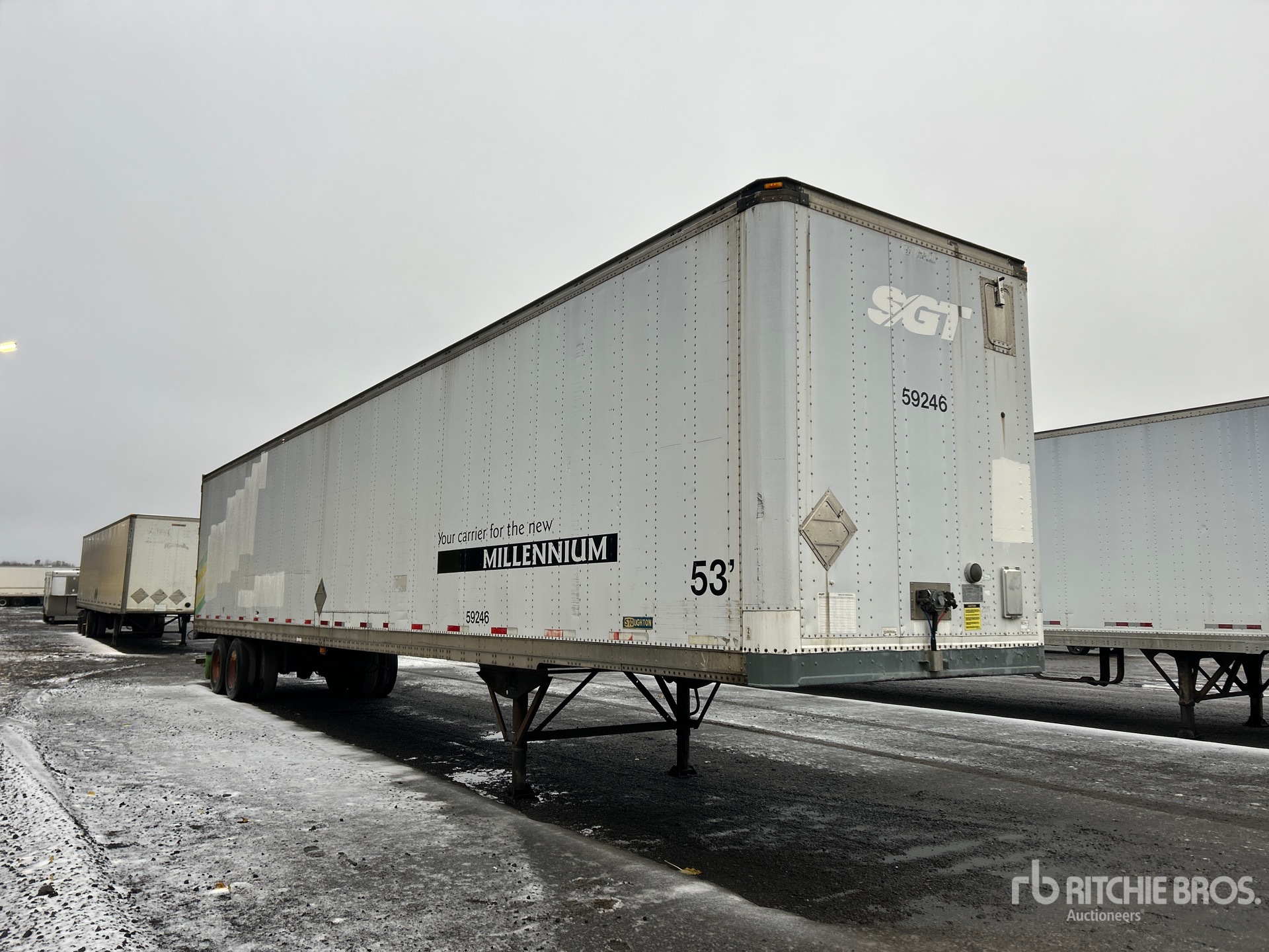 Aspect général with Image, coin avant droit