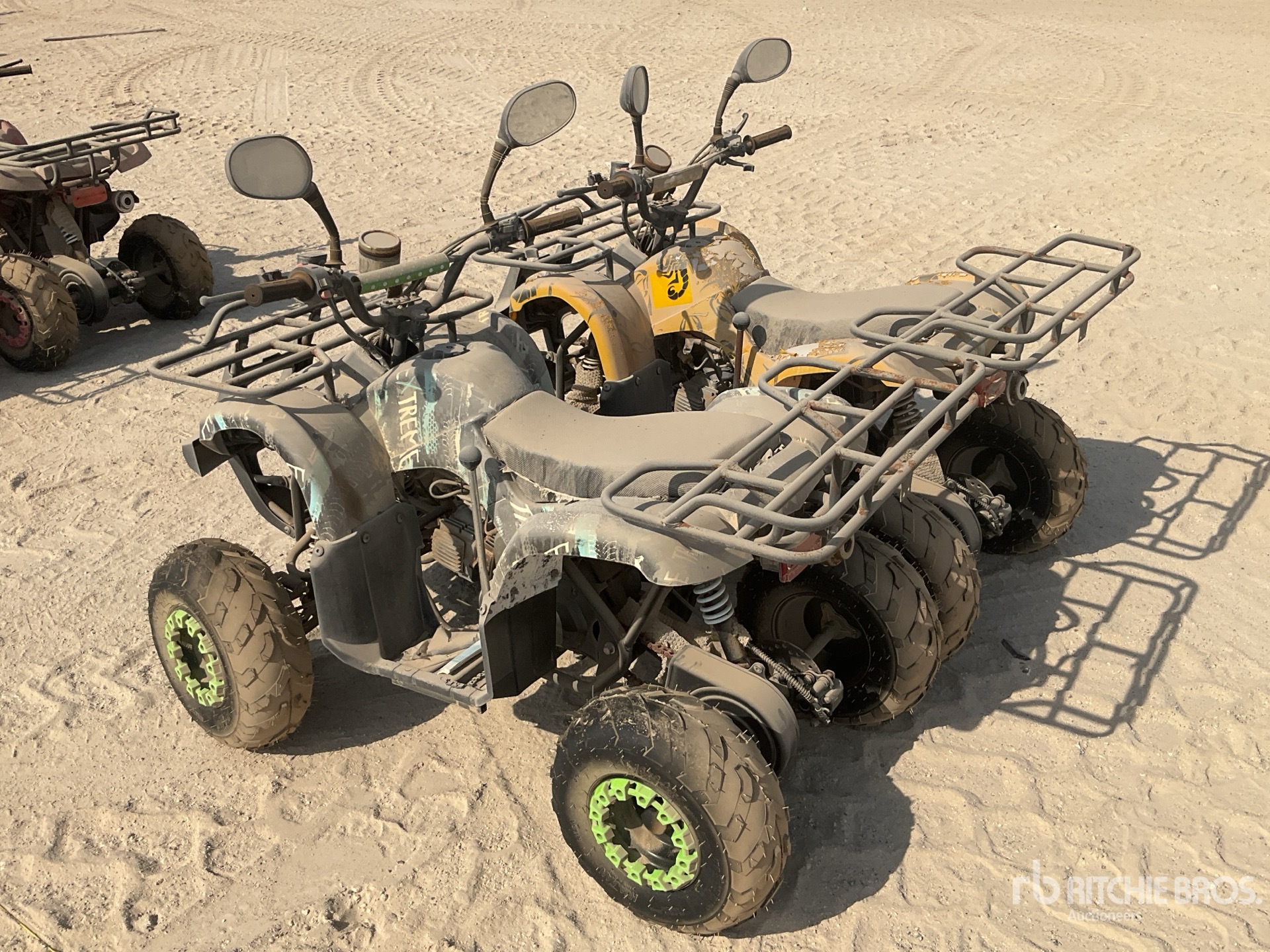 General Appearance with Bild, Ecke hinten links