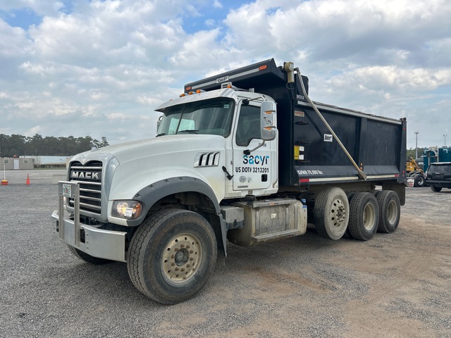 2022 Mack Granite 8x4 Tri/A Dump Truck