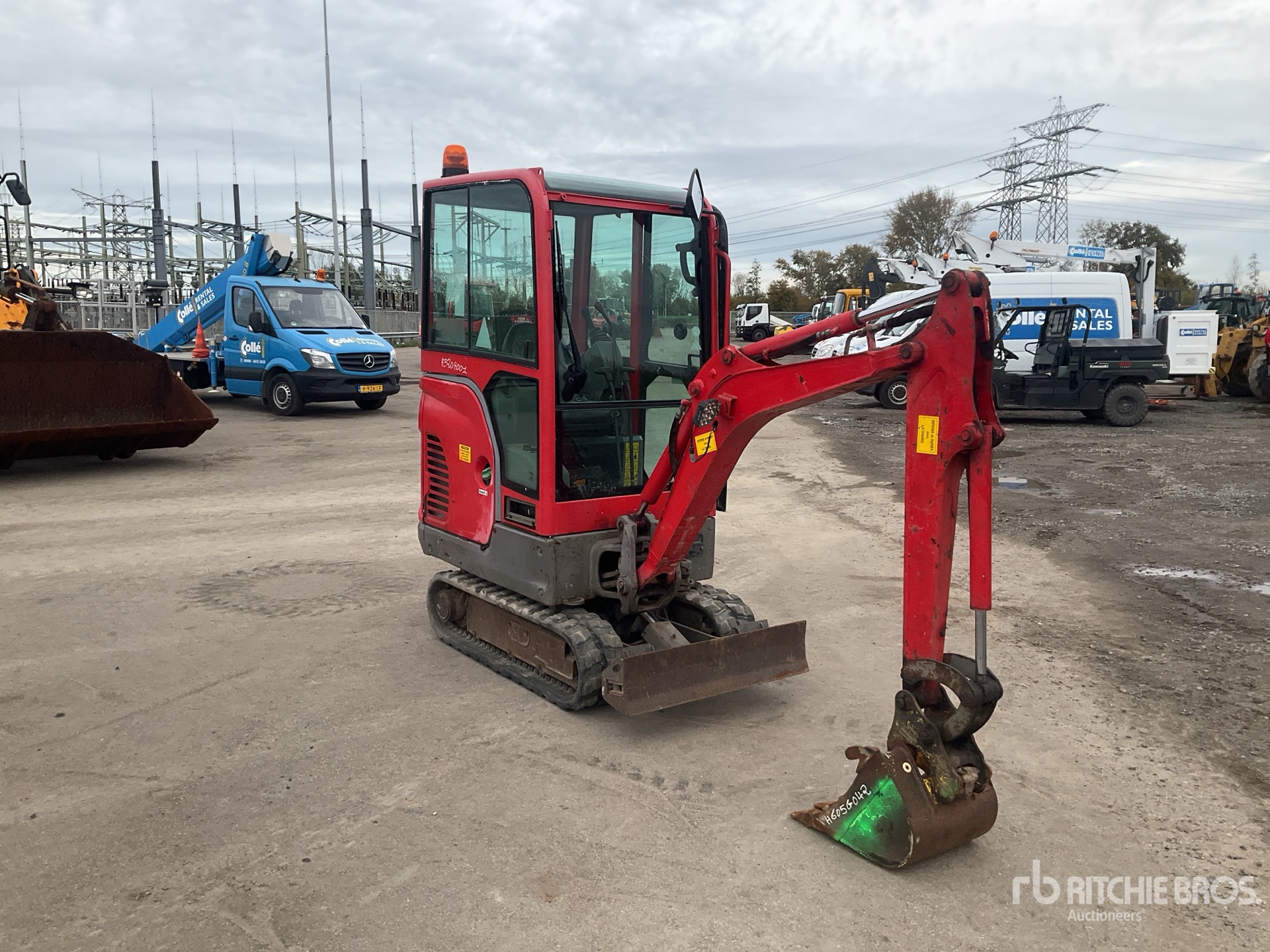 General Appearance with Picture, Right Front Corner