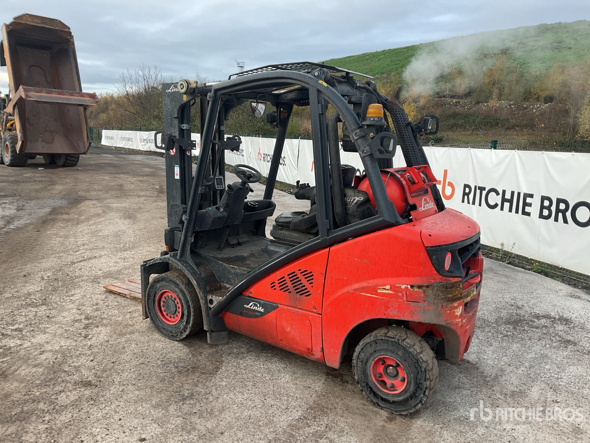 General Appearance with Bild, Ecke hinten links