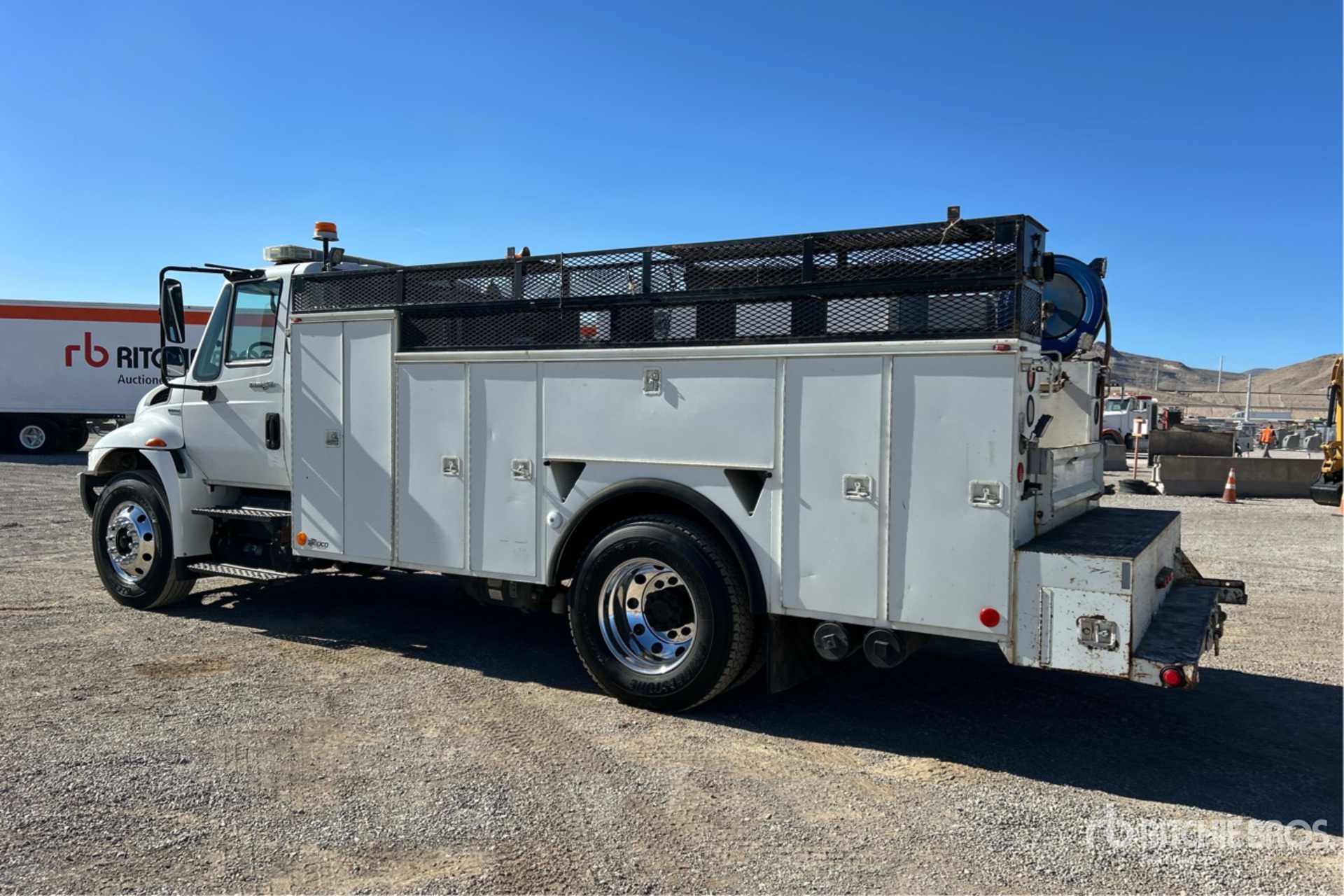 General Appearance with Picture, Left Rear Corner