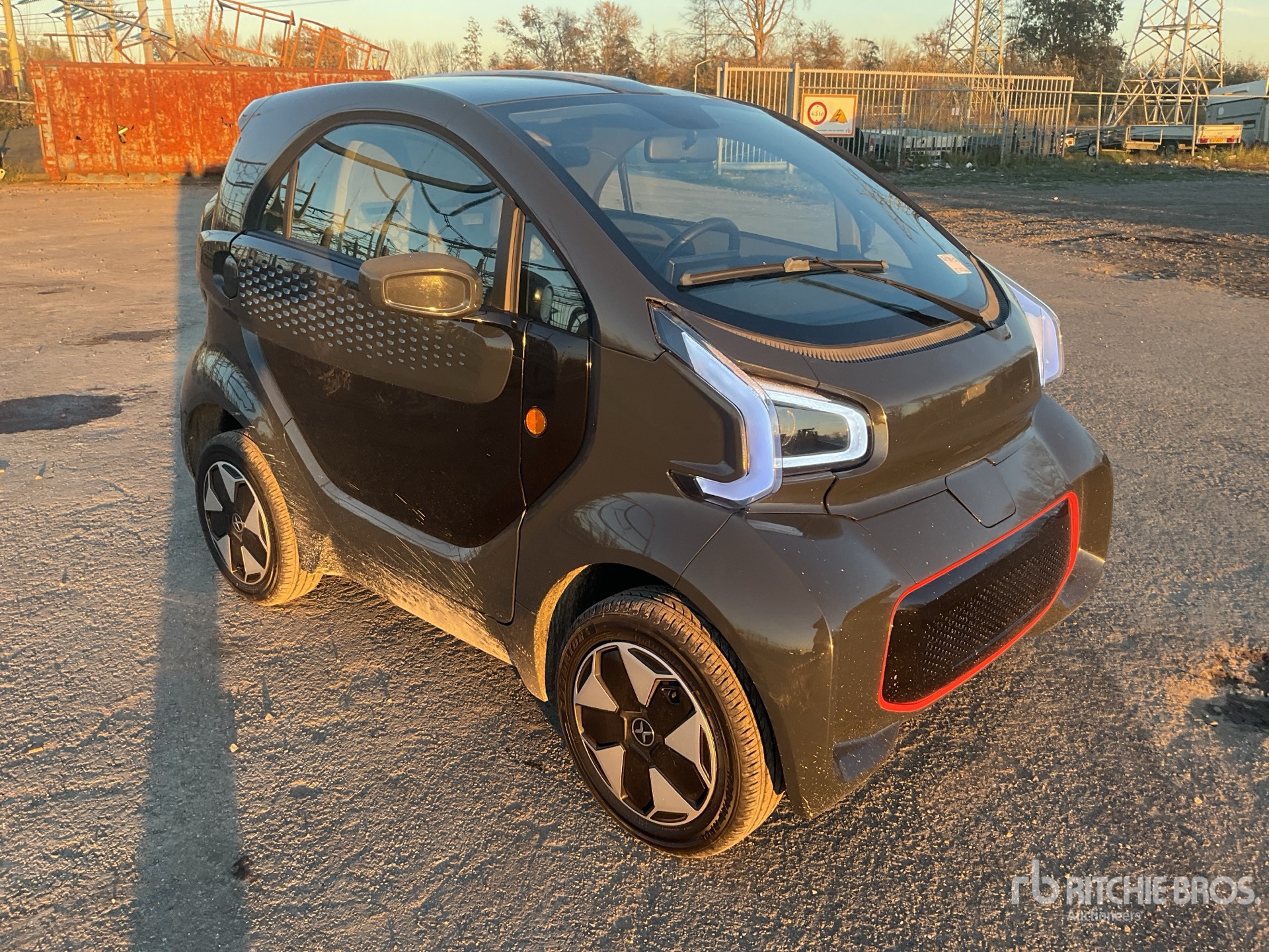 General Appearance with Imagen: esquina delantera derecha