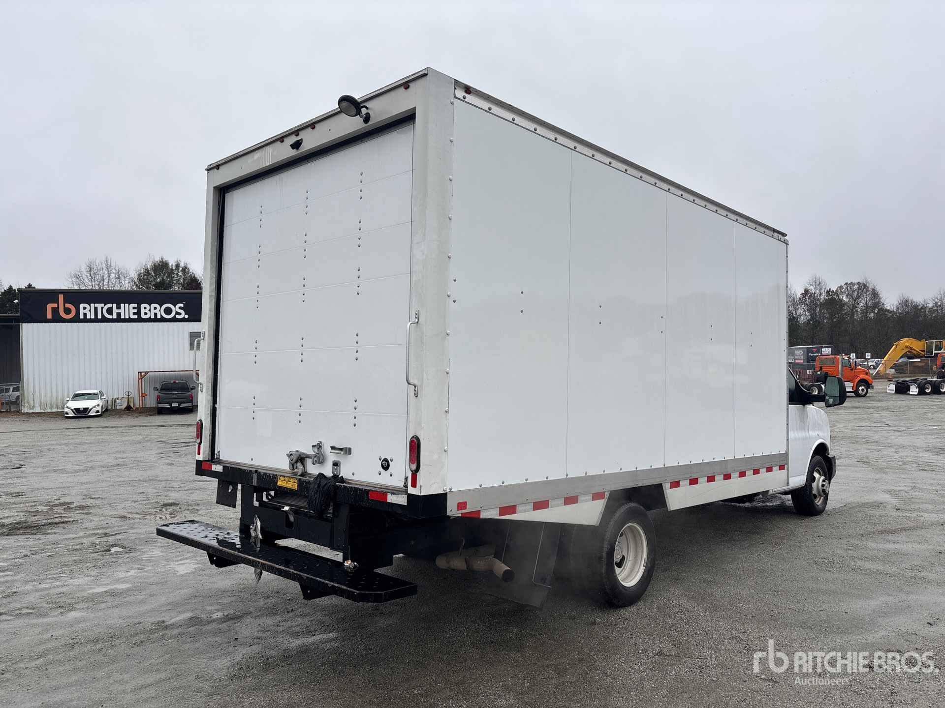 General Appearance with Picture, Right Rear Corner