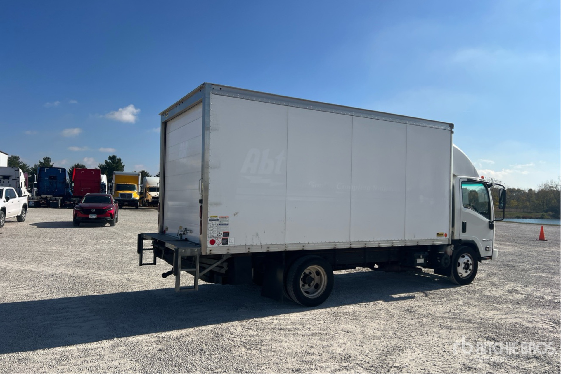 General Appearance with Image, coin arrière droit