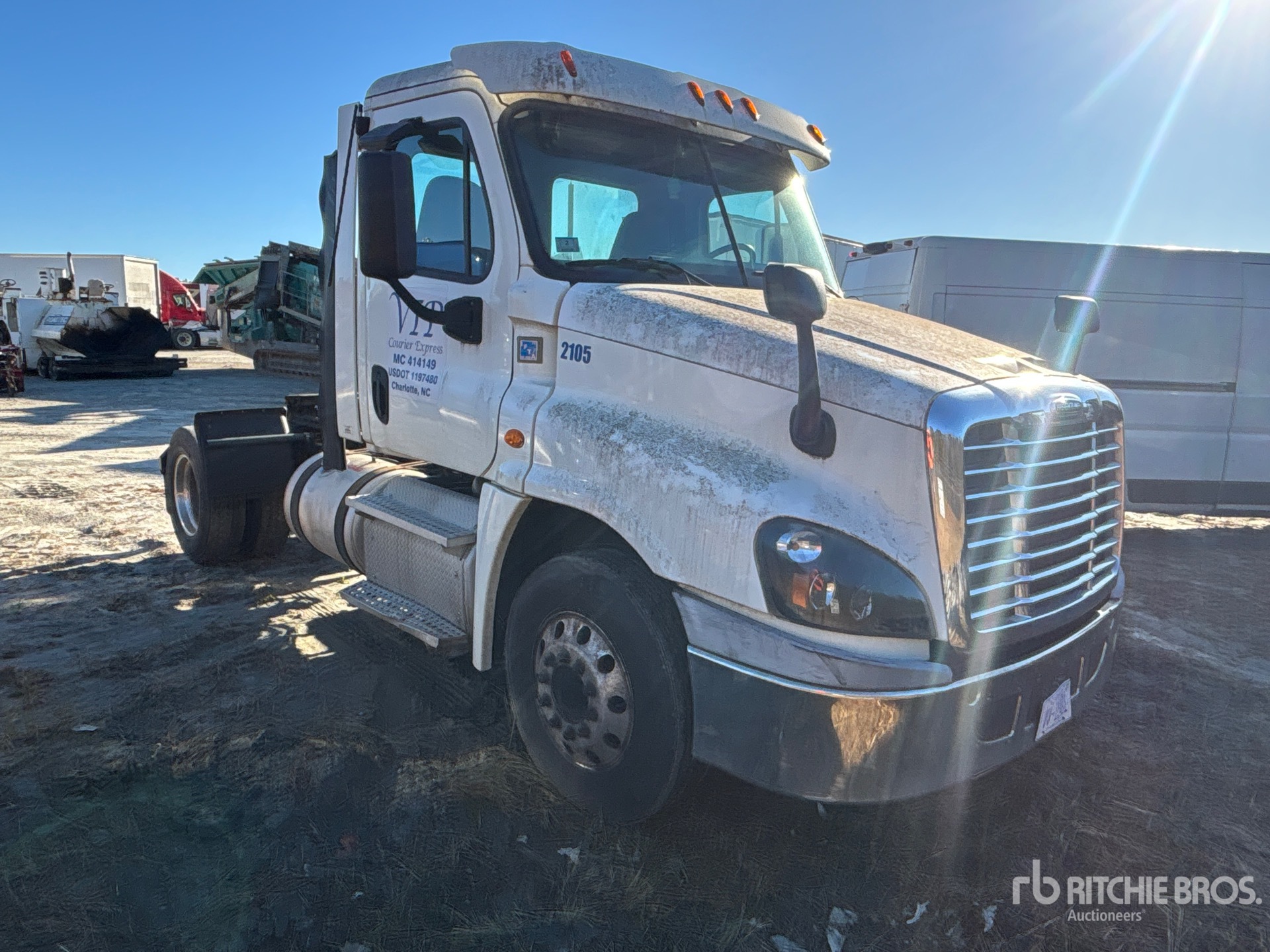 General Appearance with Picture, Right Front Corner