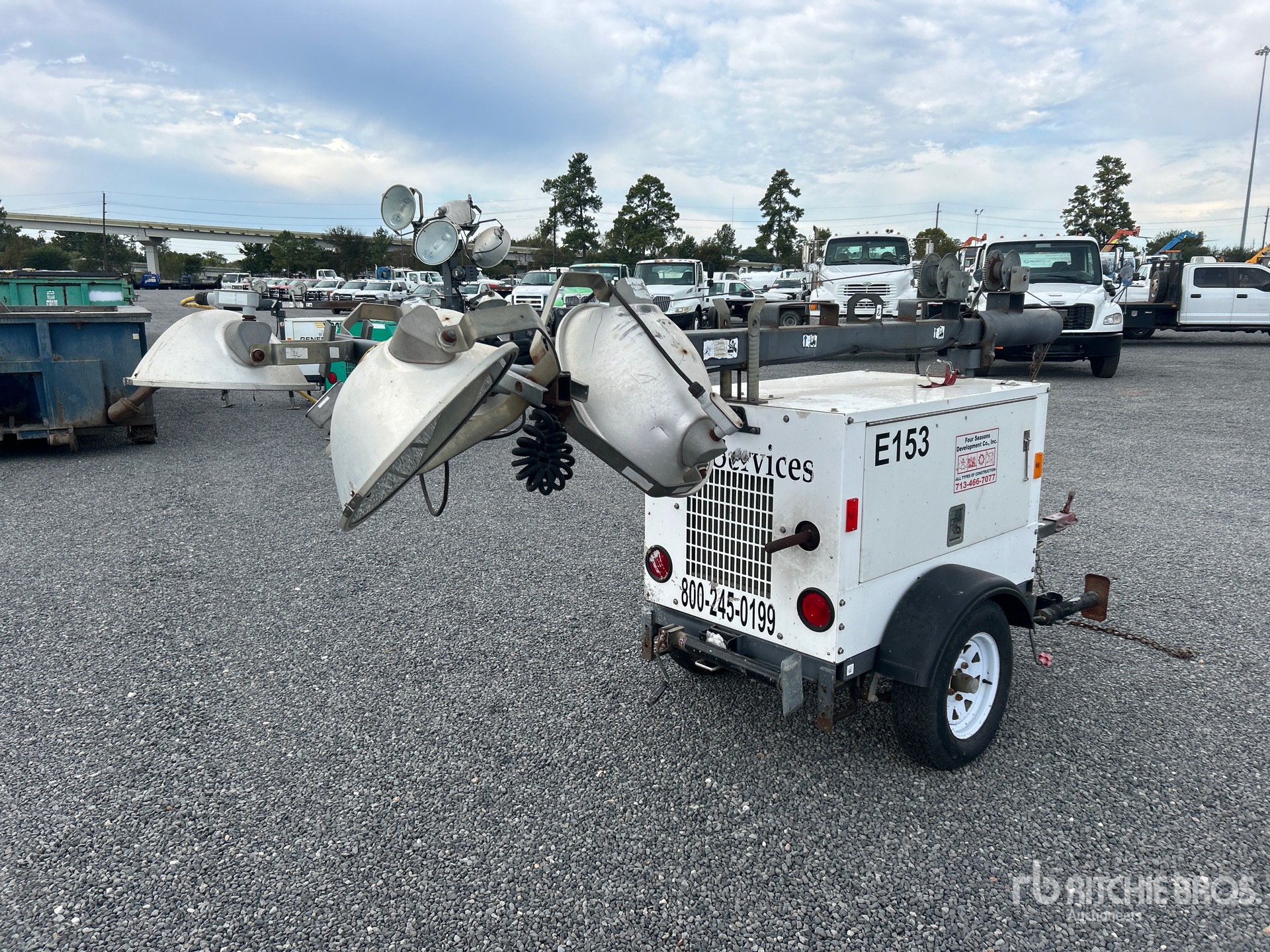 General Appearance with Bild, Ecke hinten rechts