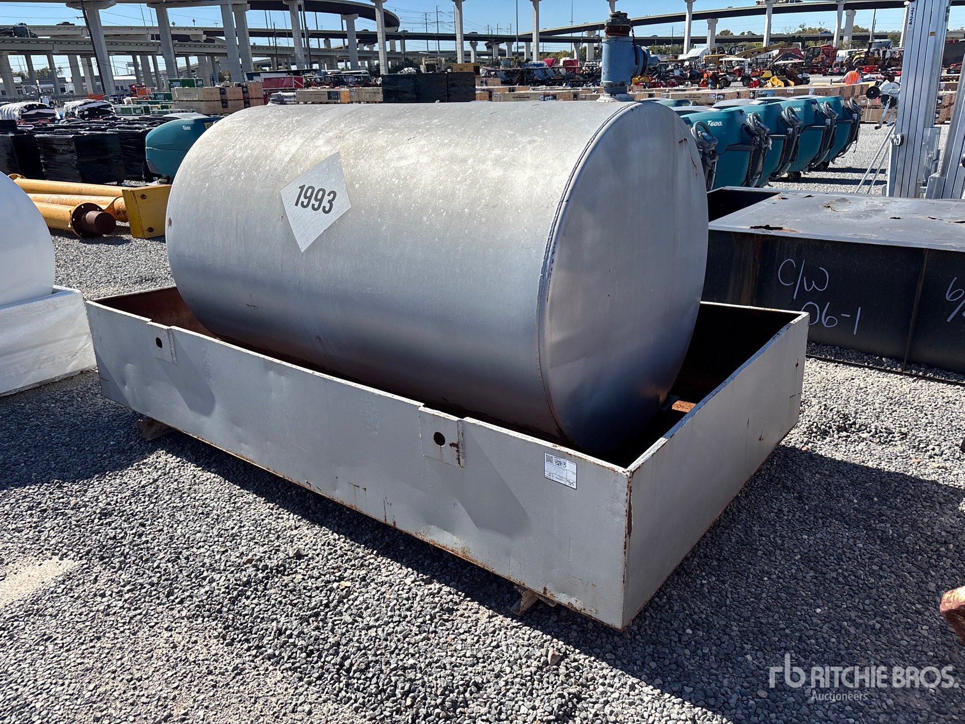 General Appearance with Foto, angolo anteriore sinistro