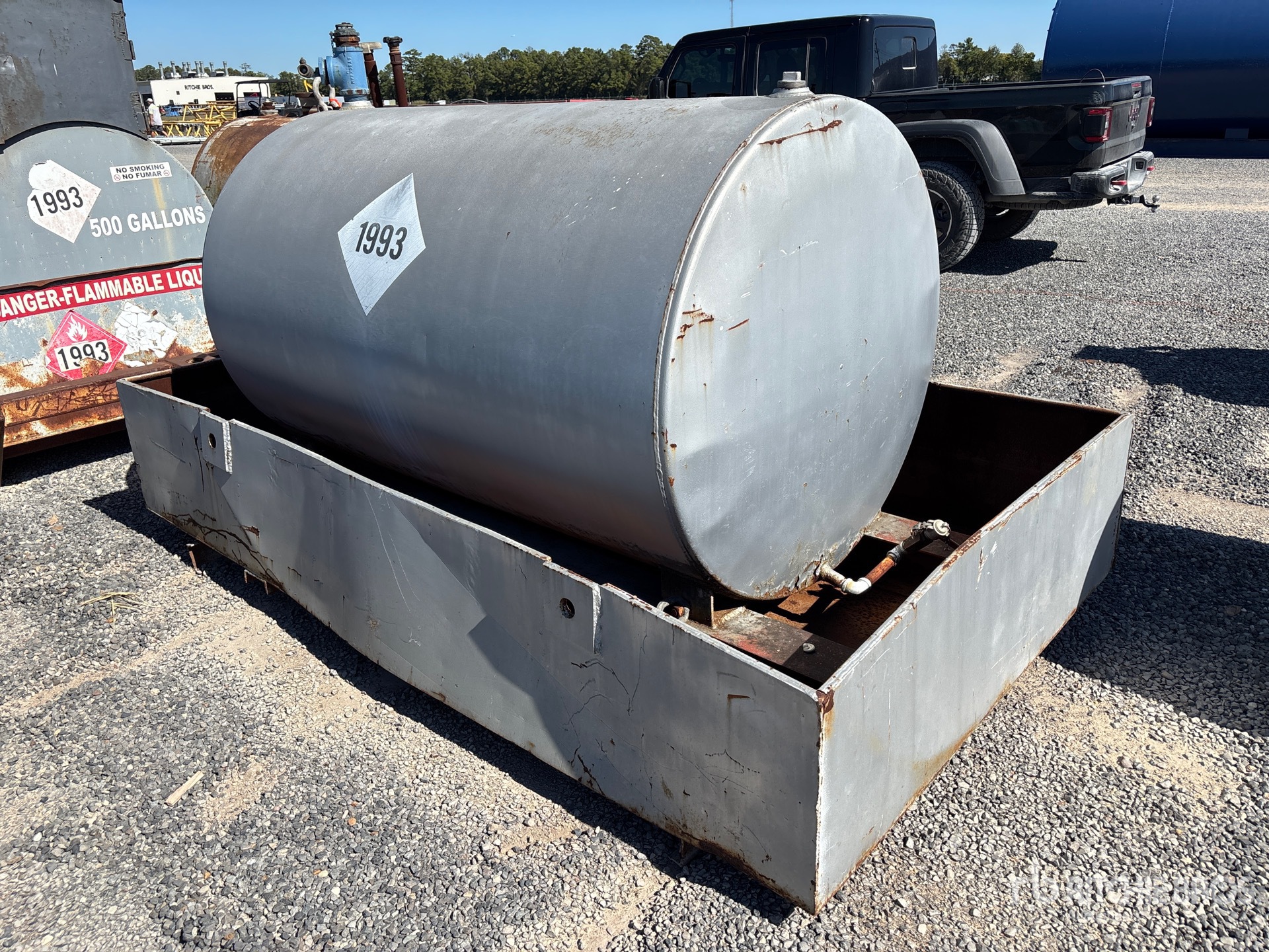 General Appearance with Foto, angolo anteriore sinistro