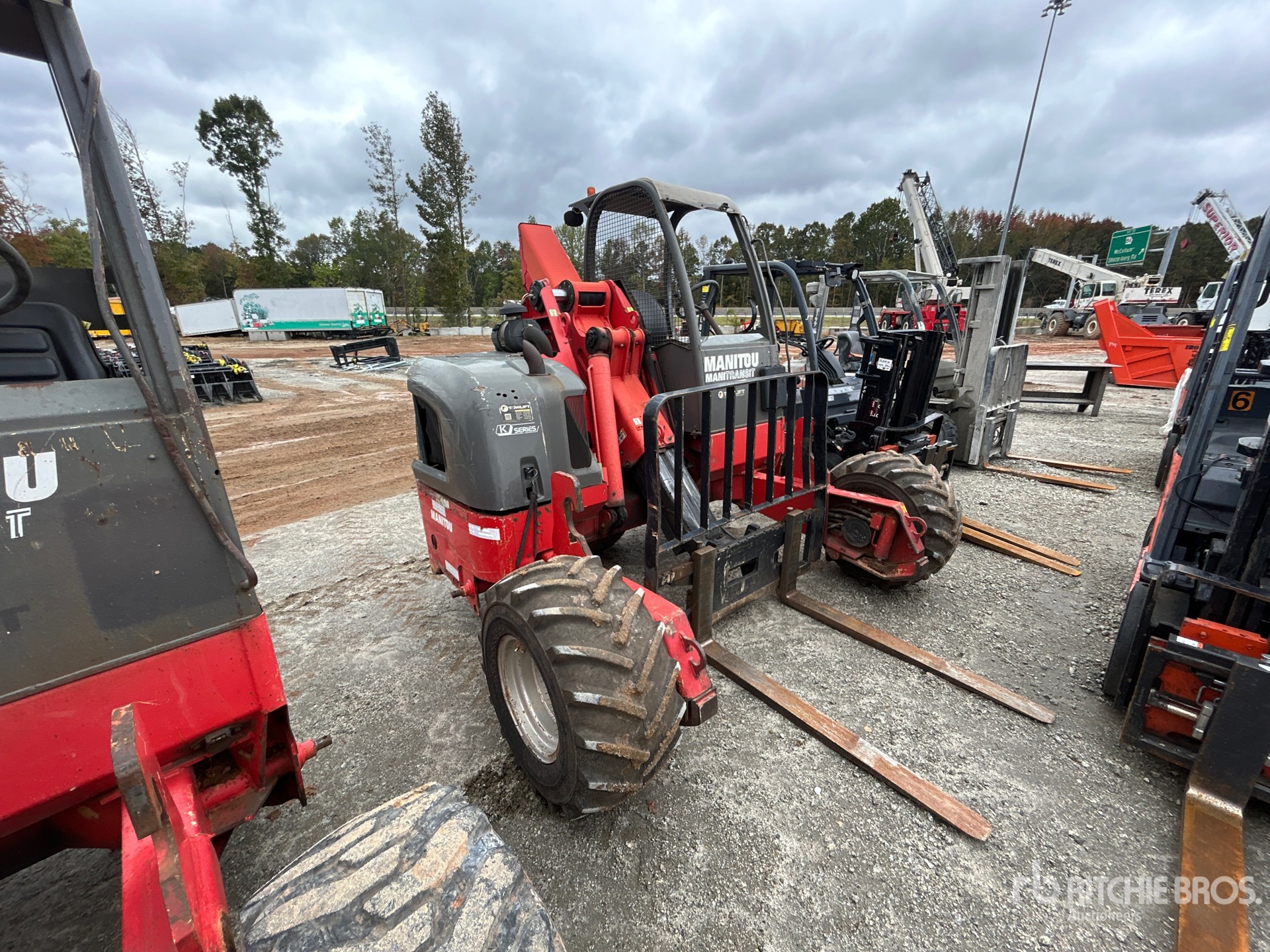 General Appearance with Picture, Right Front Corner