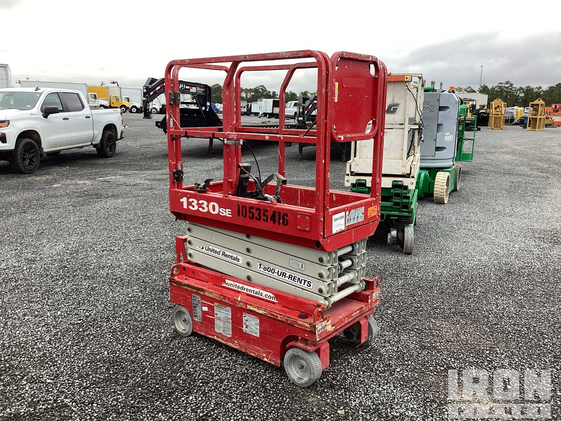 General Appearance with Picture, Right Front Corner