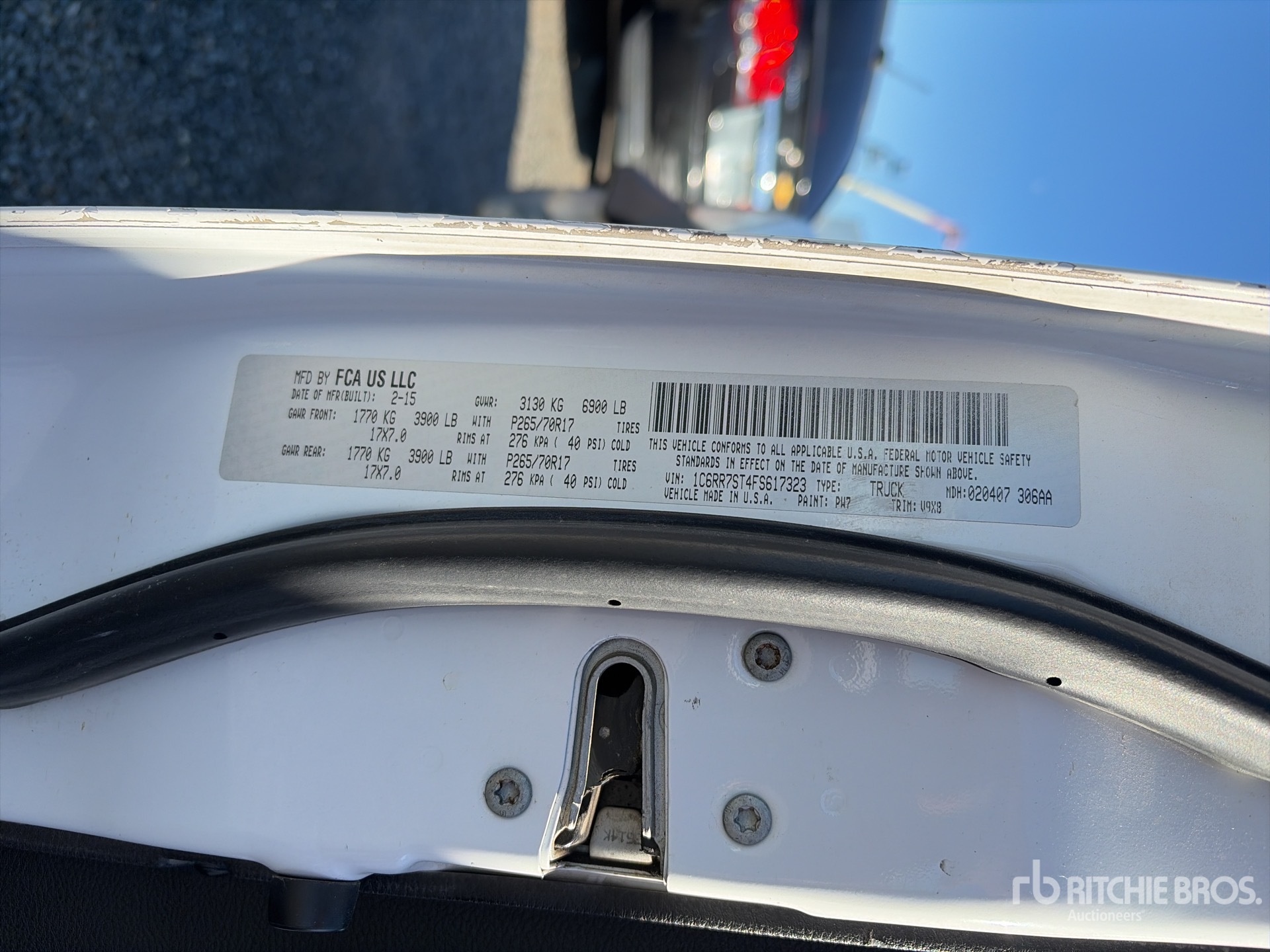 General Appearance with Numéro de série/Numéro d'identification du véhicule automobile