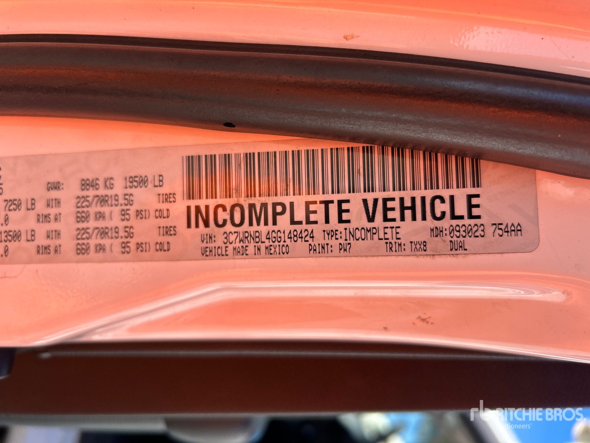 General Appearance with Serial Number / VIN