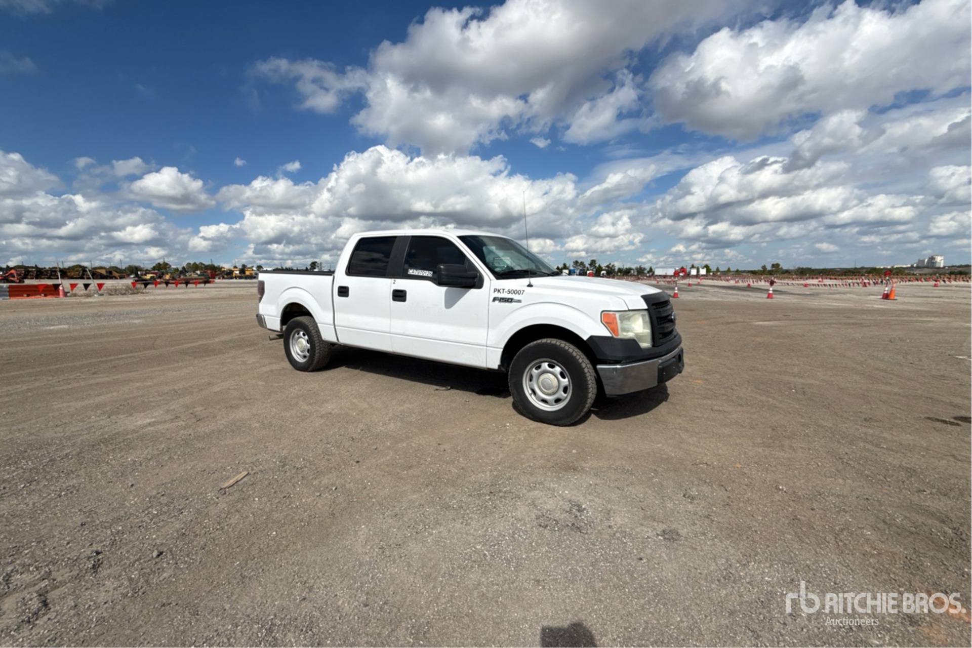 Aspect général with Image, coin avant droit