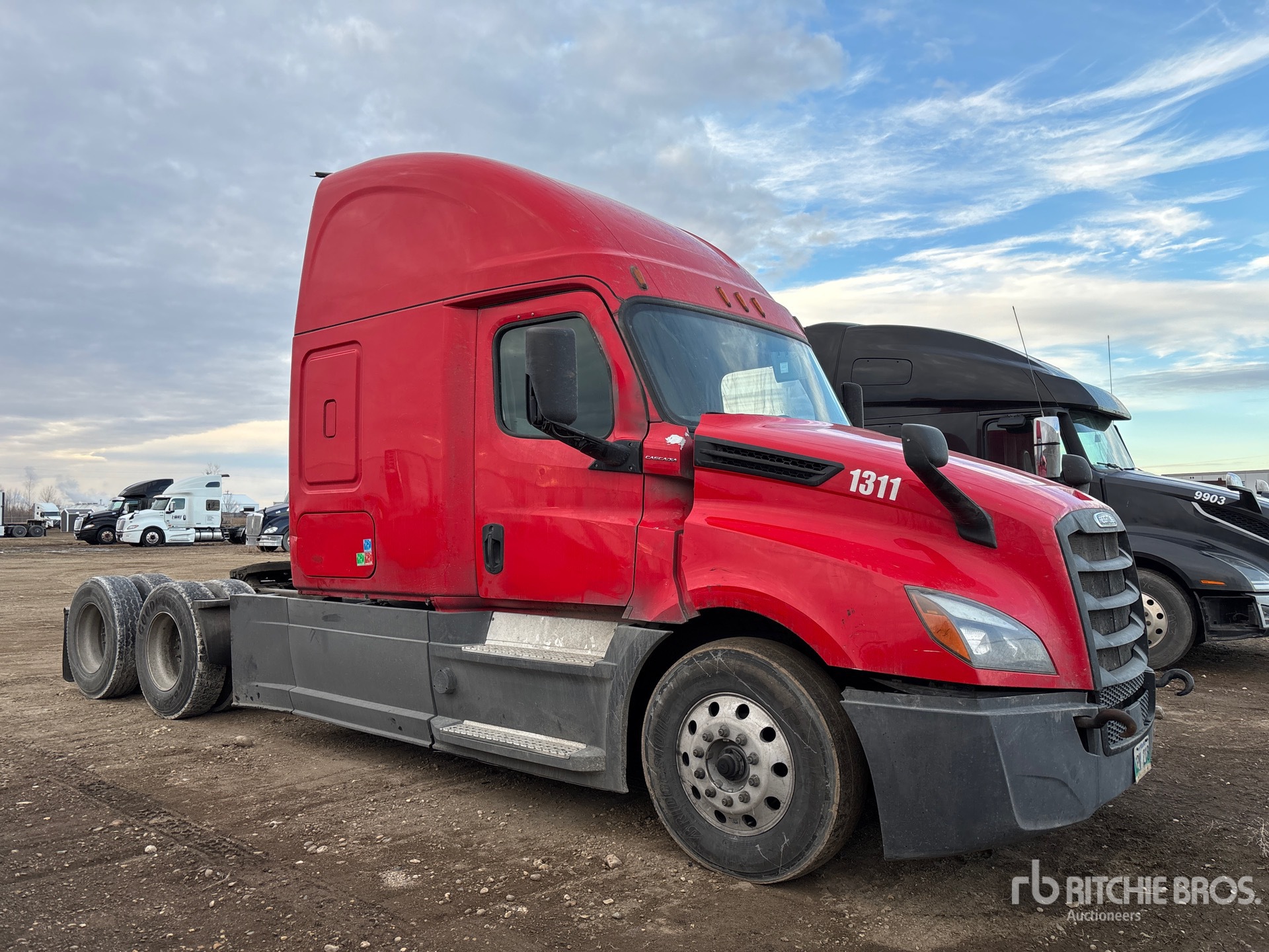 General Appearance with Picture, Right Front Corner