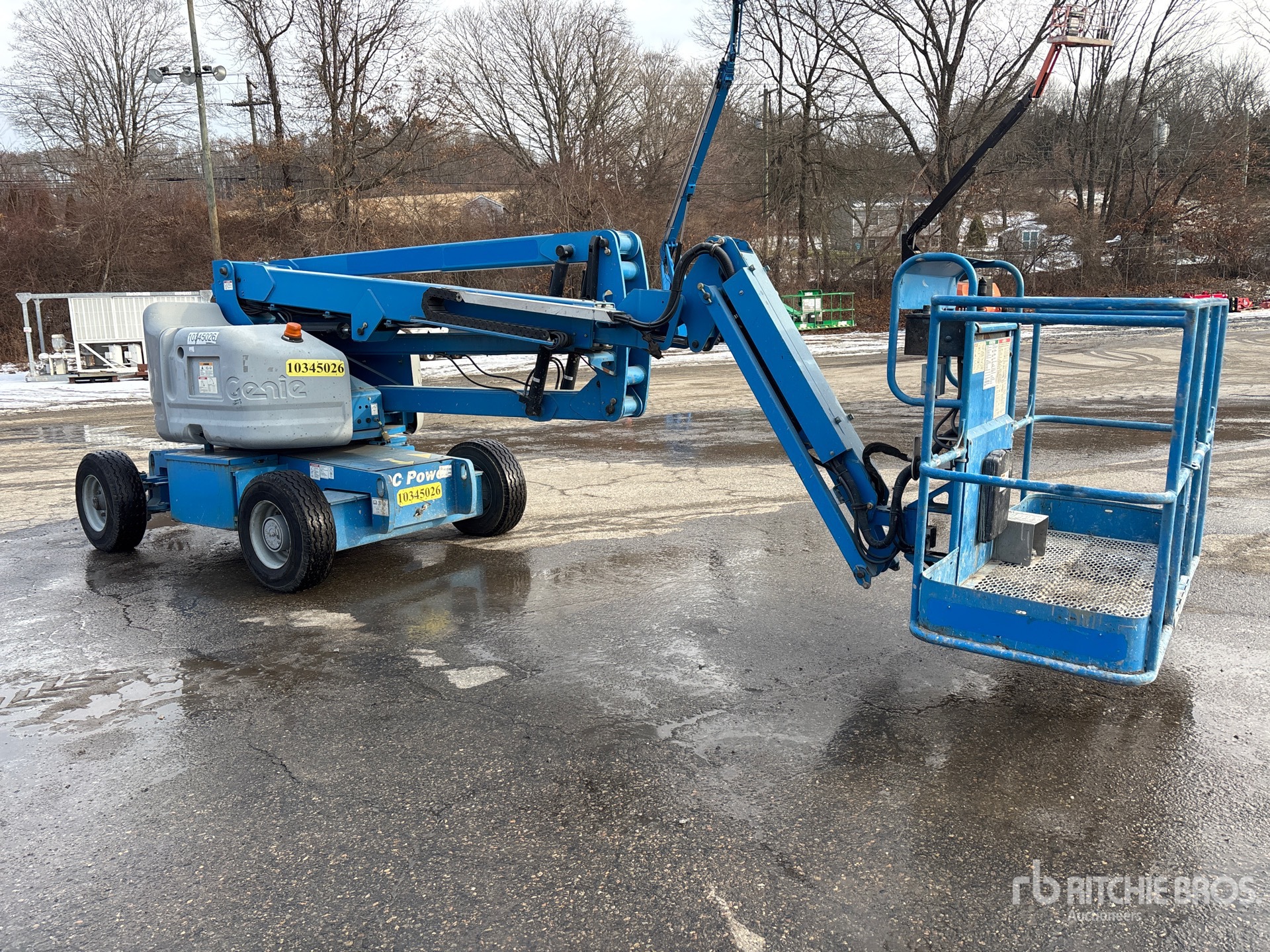 General Appearance with Picture, Right Front Corner