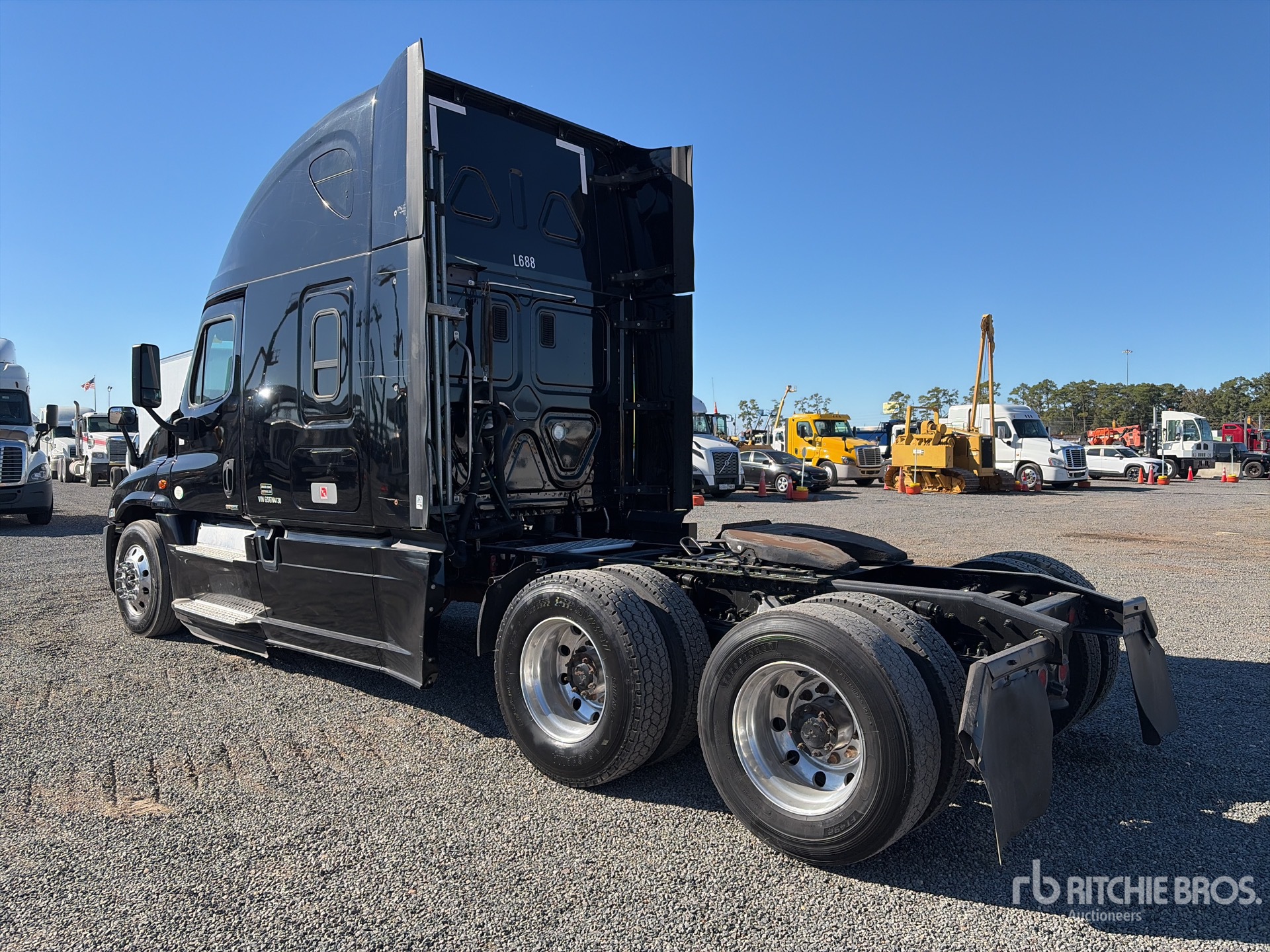 General Appearance with Picture, Left Rear Corner