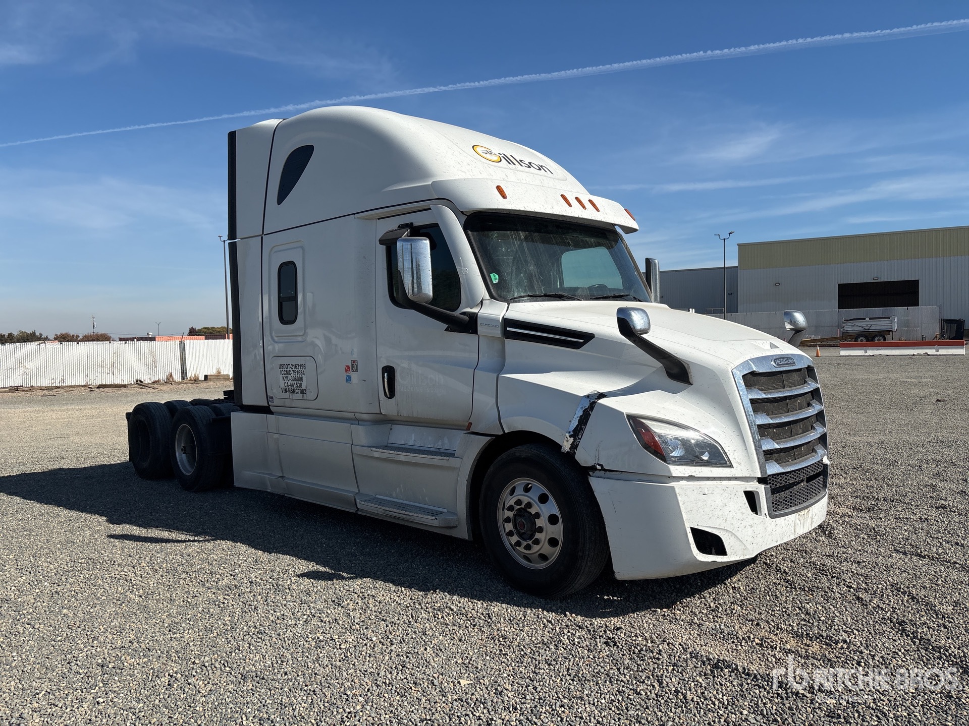 General Appearance with Foto, angolo anteriore destro