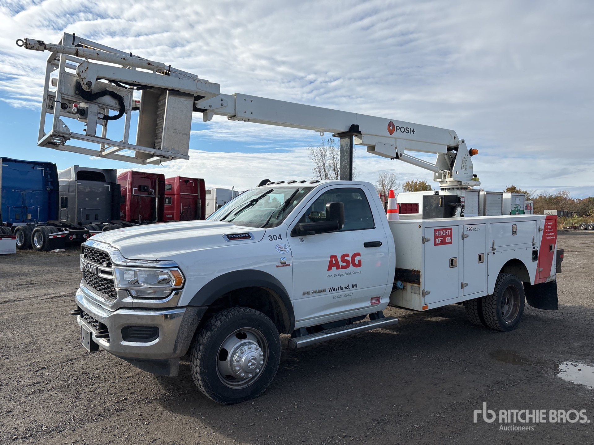 General Appearance with Picture, Left Front Corner