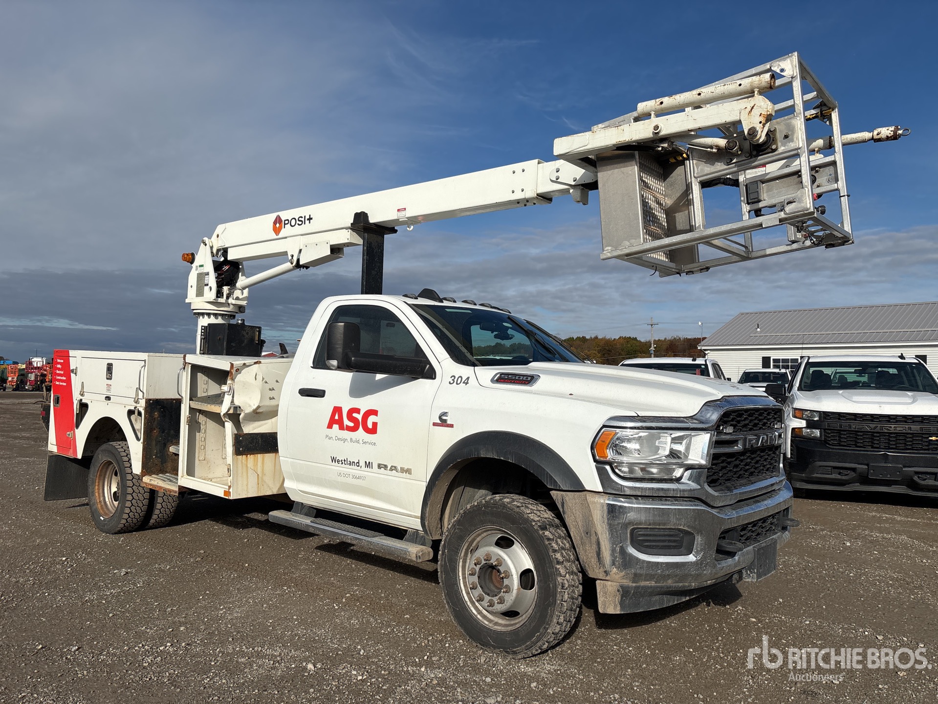 General Appearance with Picture, Right Front Corner