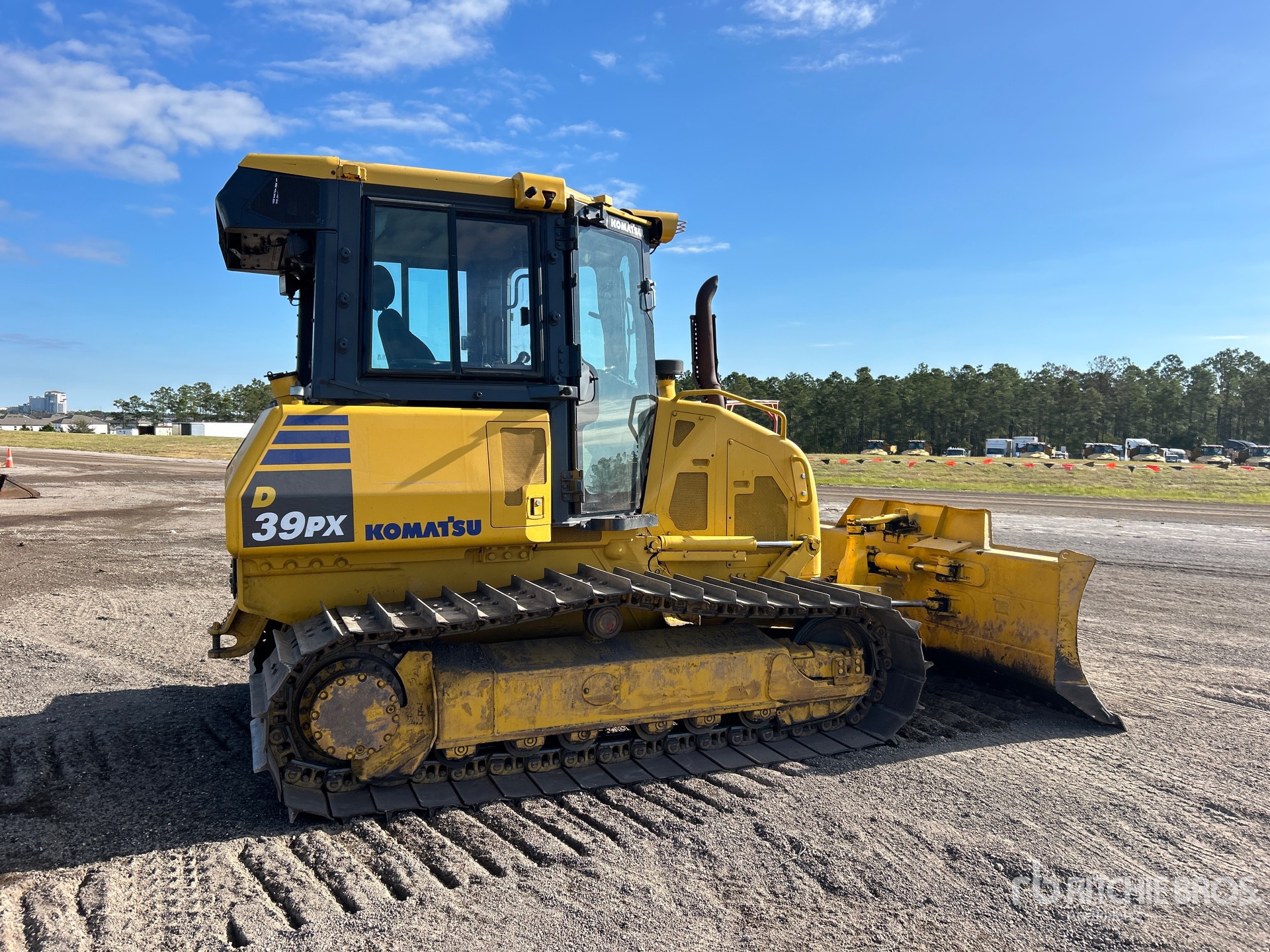 General Appearance with Bild, Ecke hinten rechts