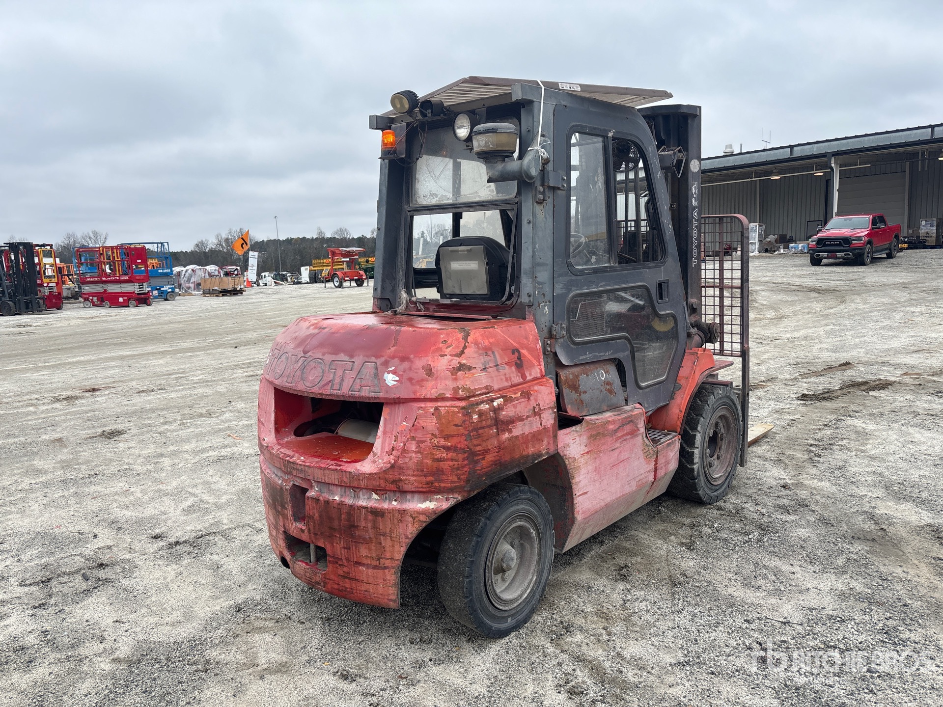 General Appearance with Picture, Right Rear Corner