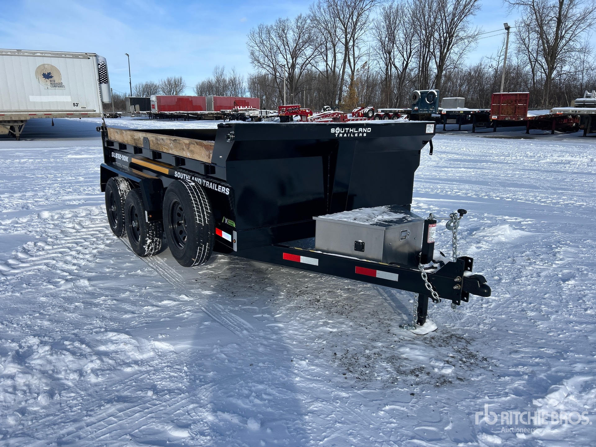 General Appearance with Bild, Ecke vorne rechts