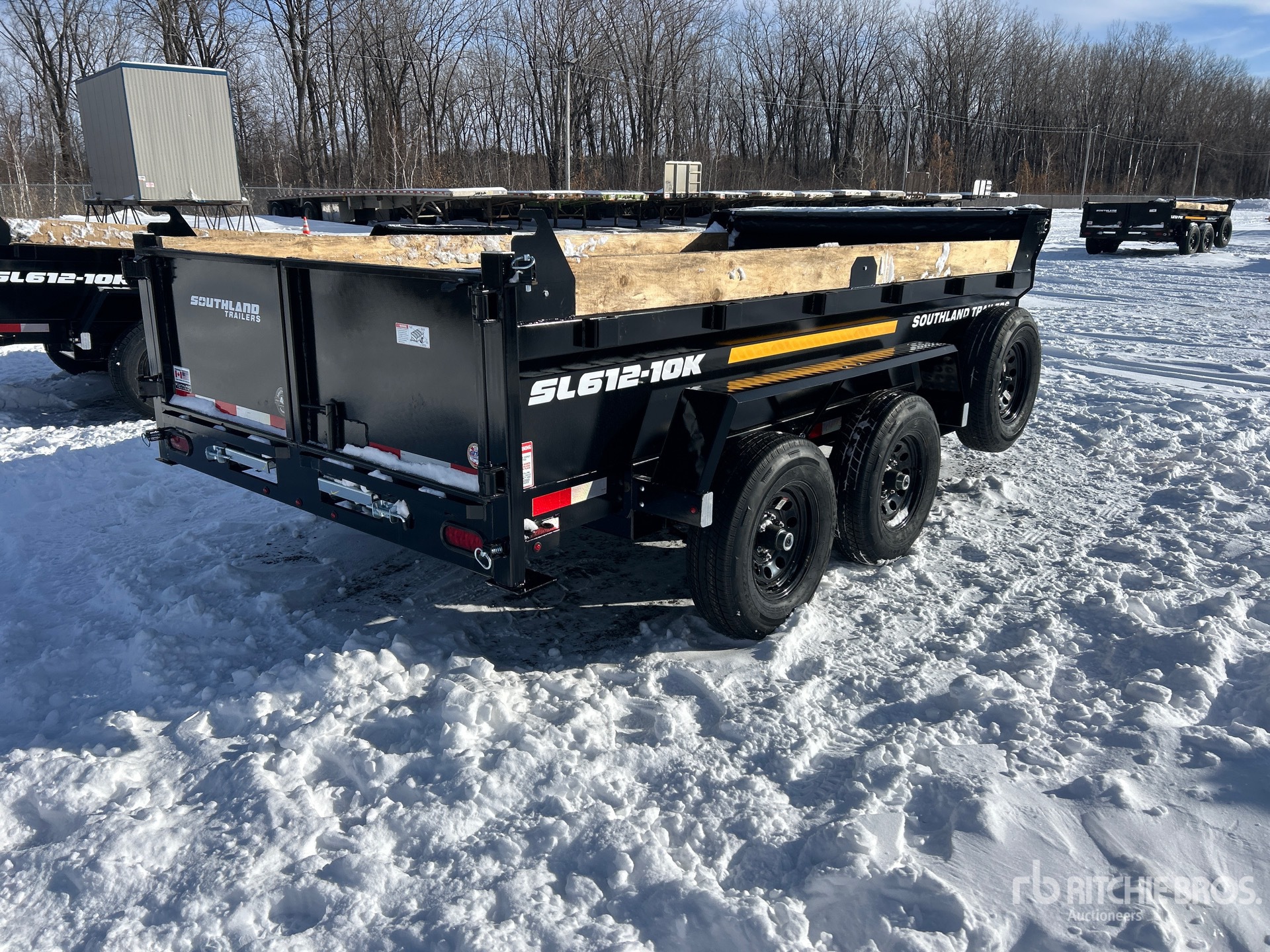 General Appearance with Bild, Ecke hinten rechts