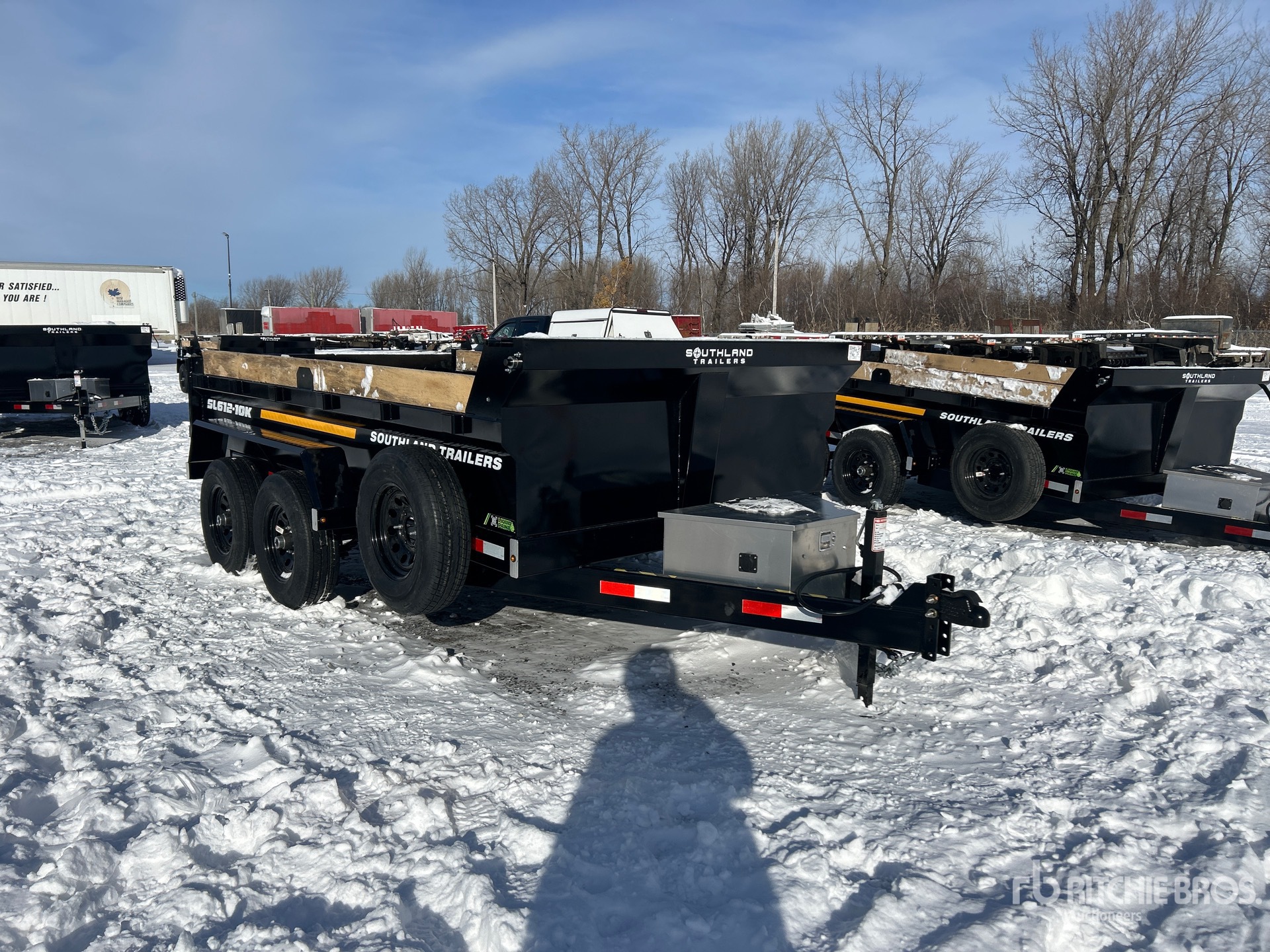 General Appearance with Bild, Ecke vorne rechts