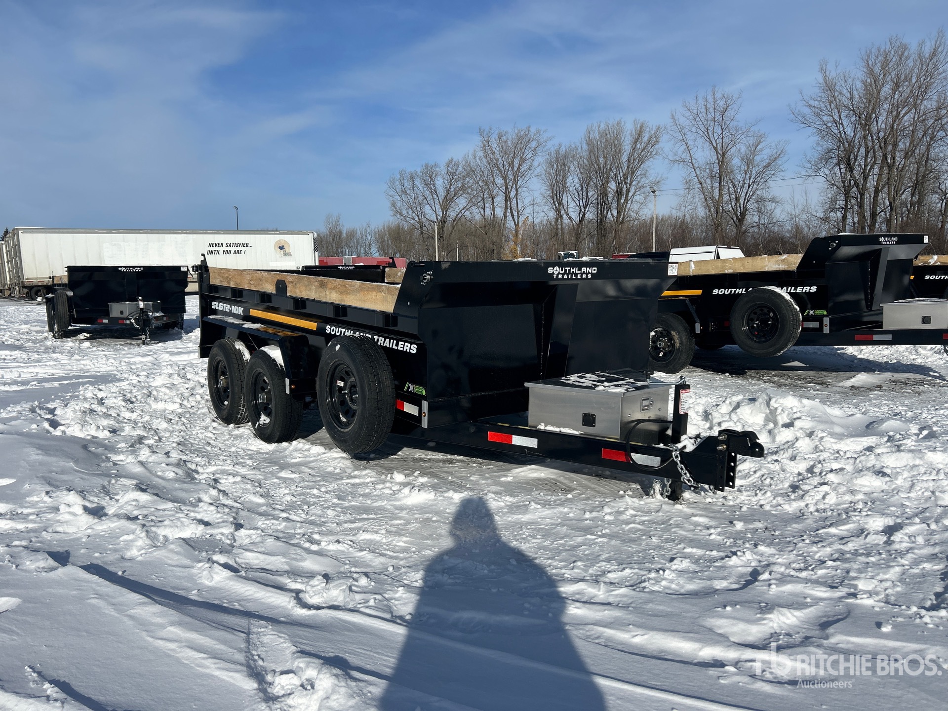 General Appearance with Bild, Ecke vorne rechts