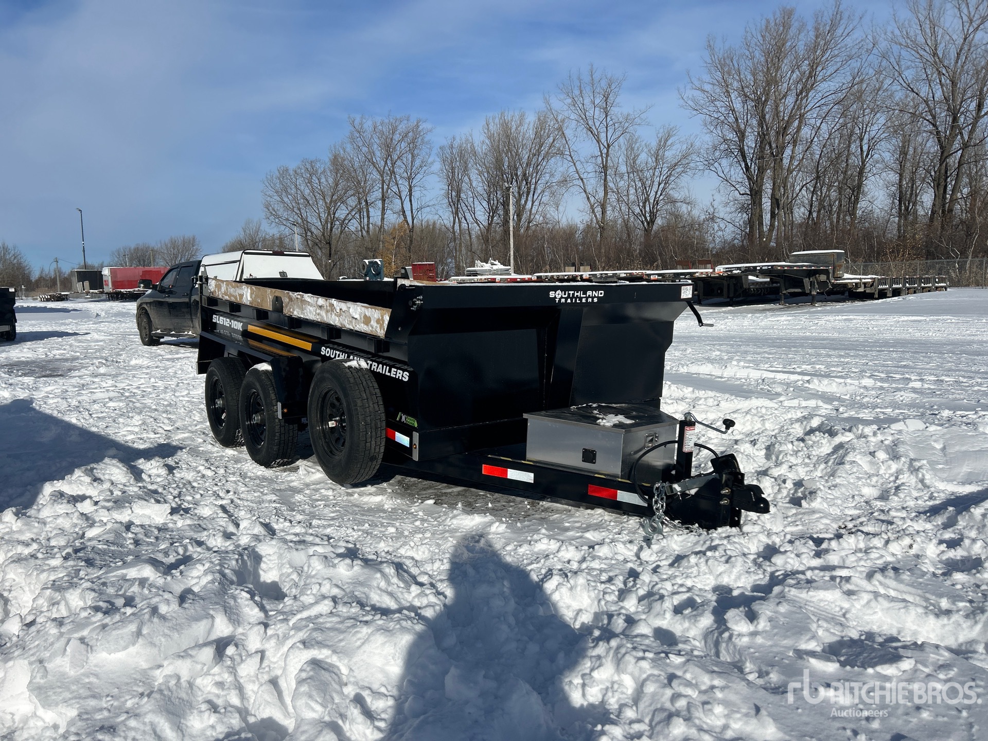 General Appearance with Bild, Ecke vorne rechts