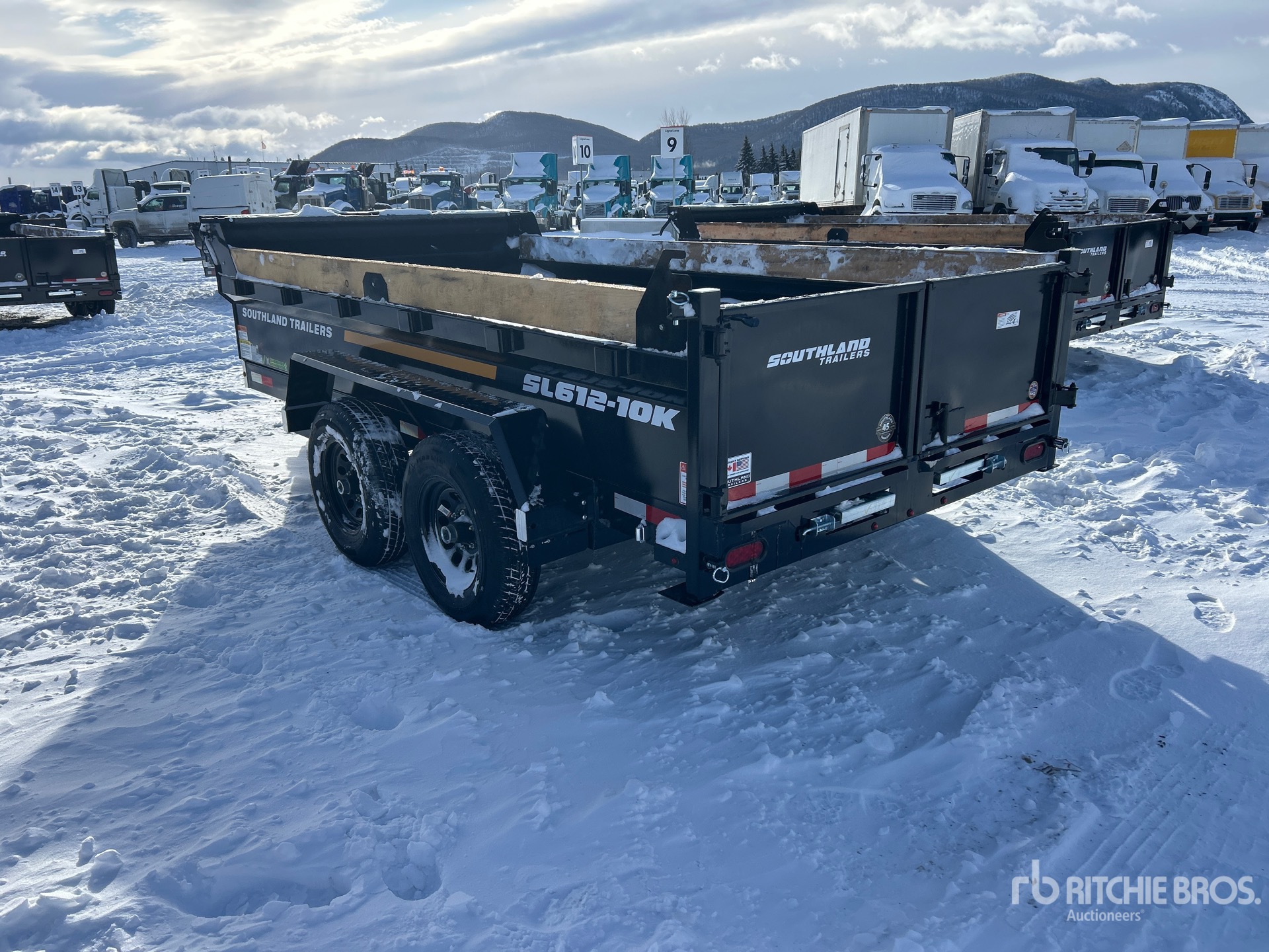 General Appearance with Bild, Ecke hinten links