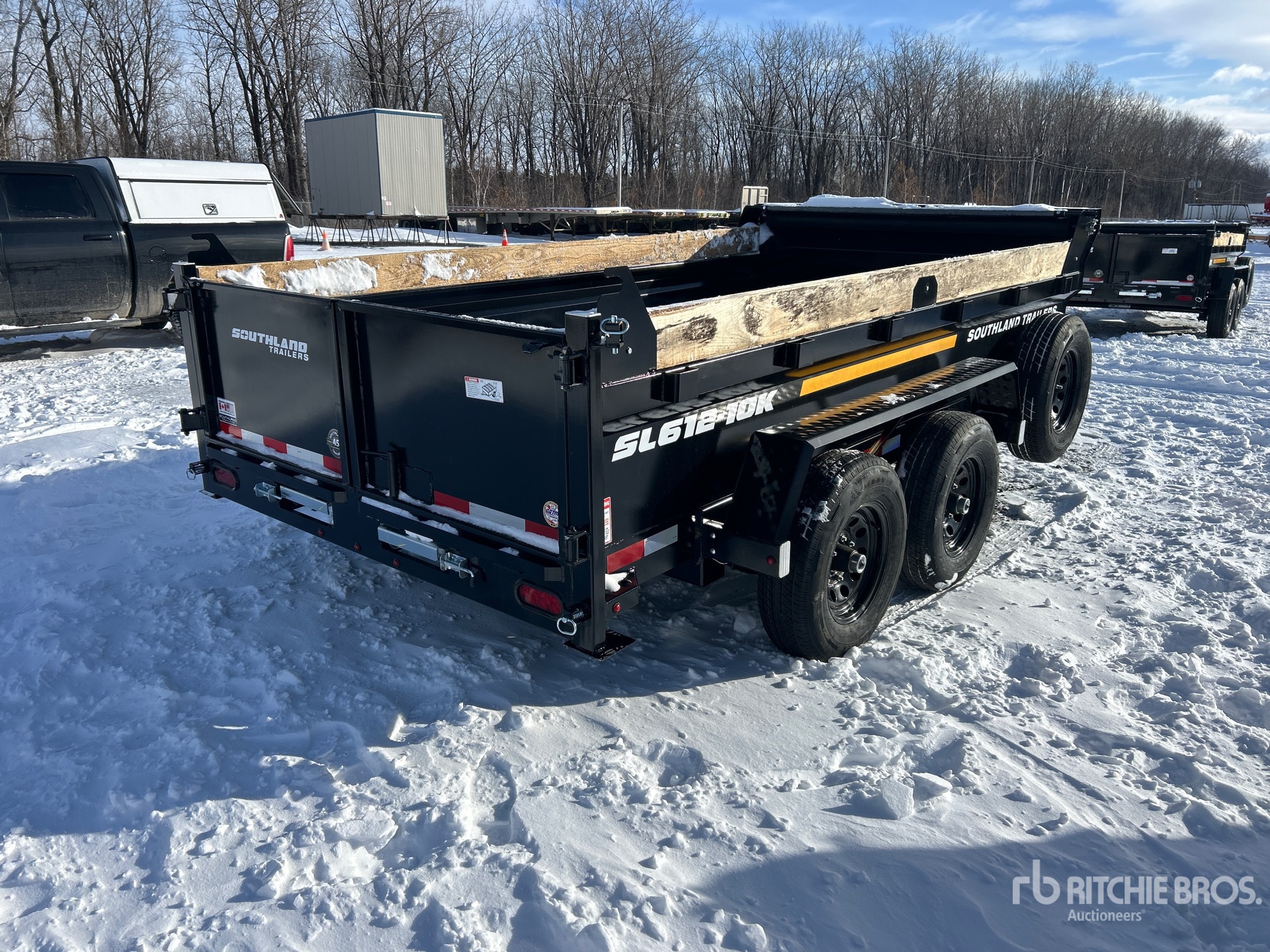 General Appearance with Bild, Ecke hinten rechts