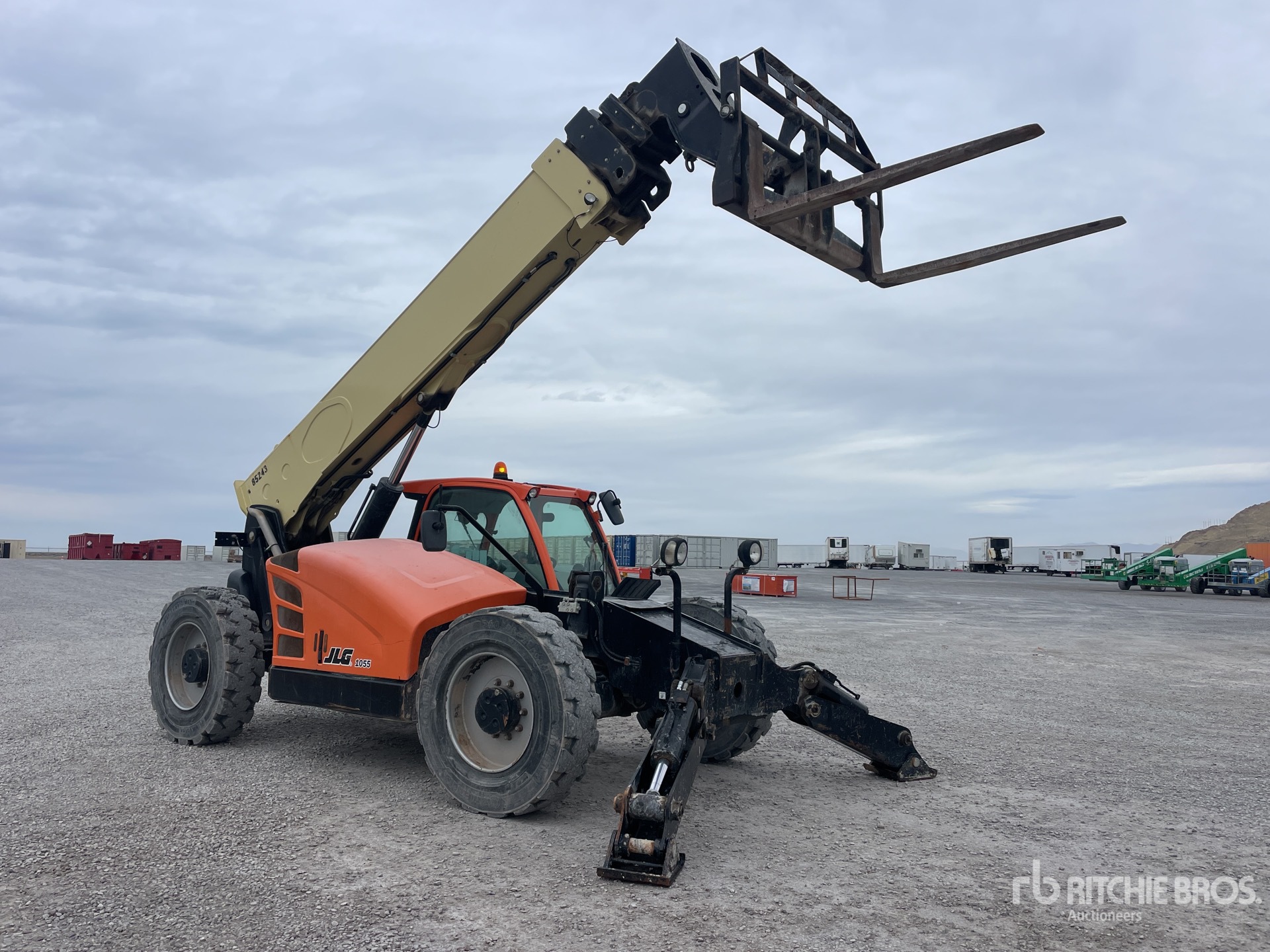 Aspect général with Image, coin avant droit