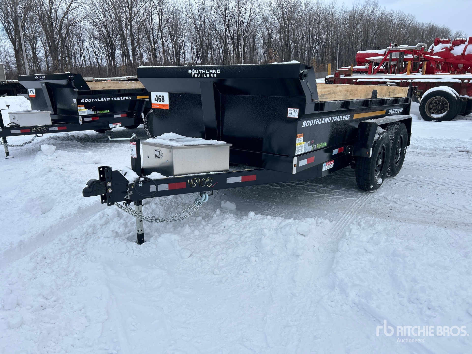 General Appearance with Picture, Left Front Corner