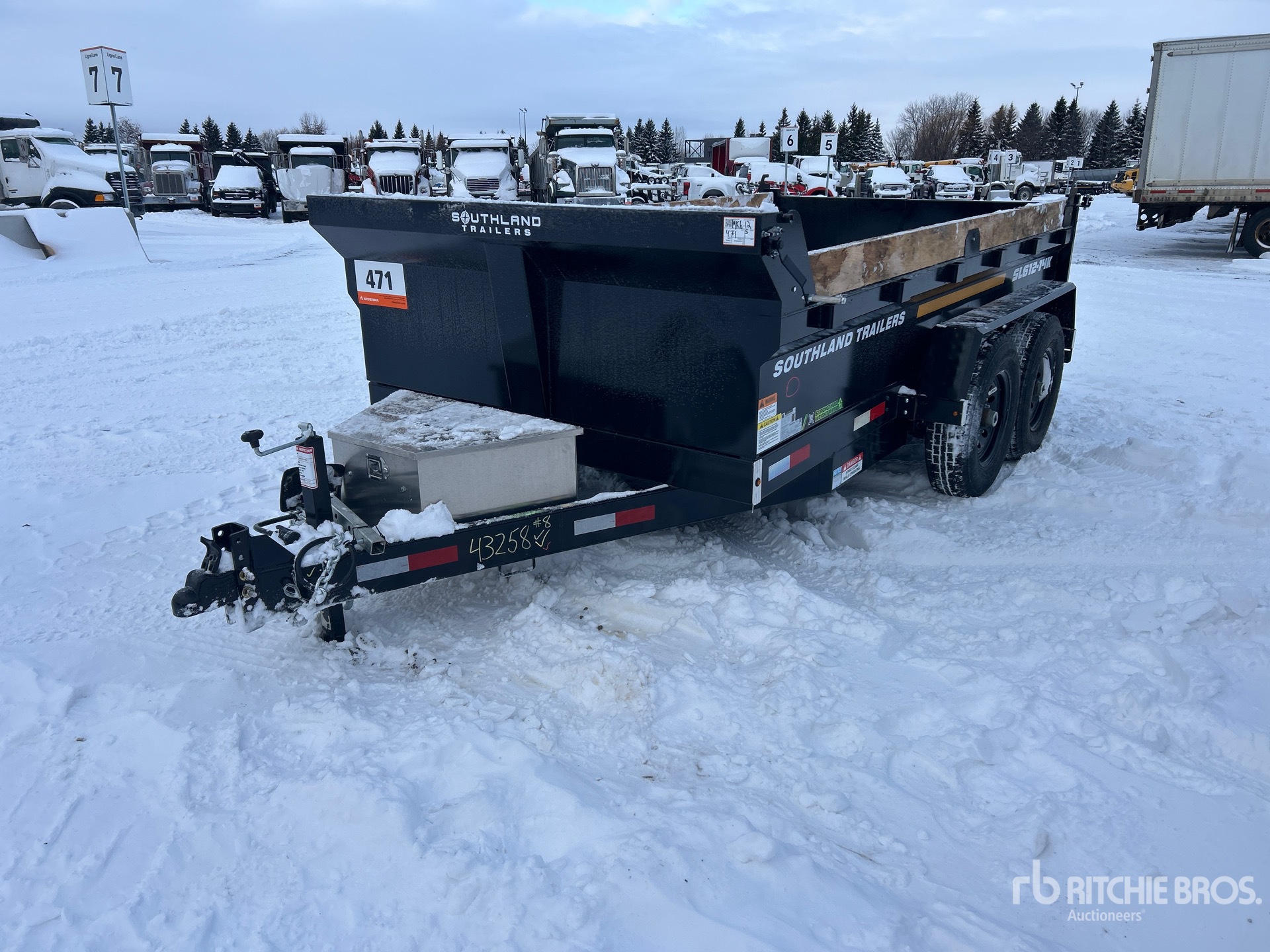 General Appearance with Picture, Left Front Corner