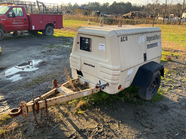 2004 Ingersoll Rand P1853WJD Mobile Air Compressor (Inoperable)