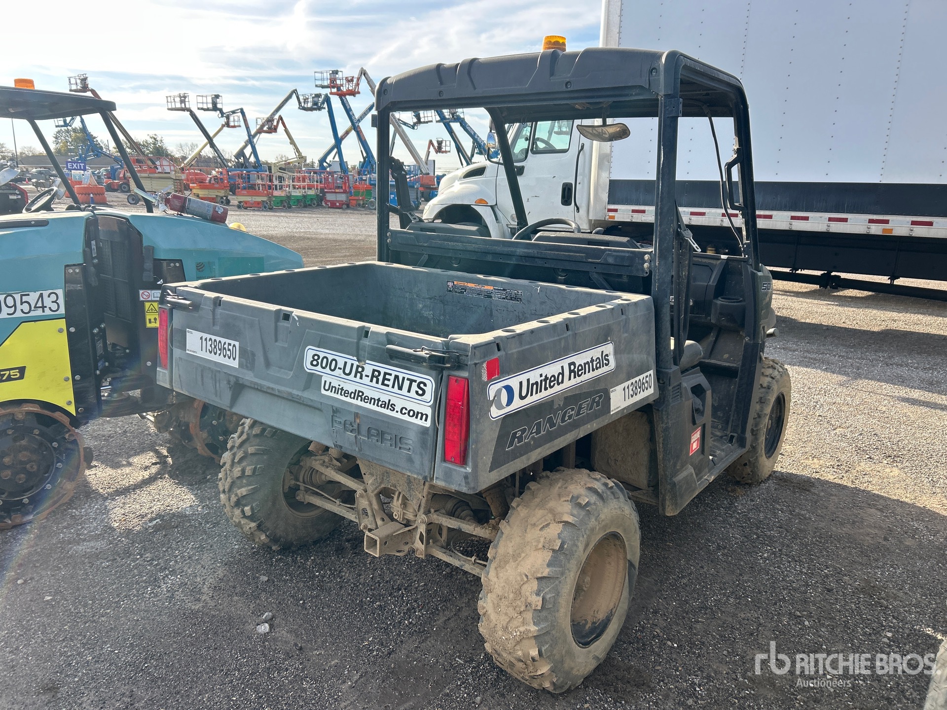 Aspect général with Image, coin arrière droit