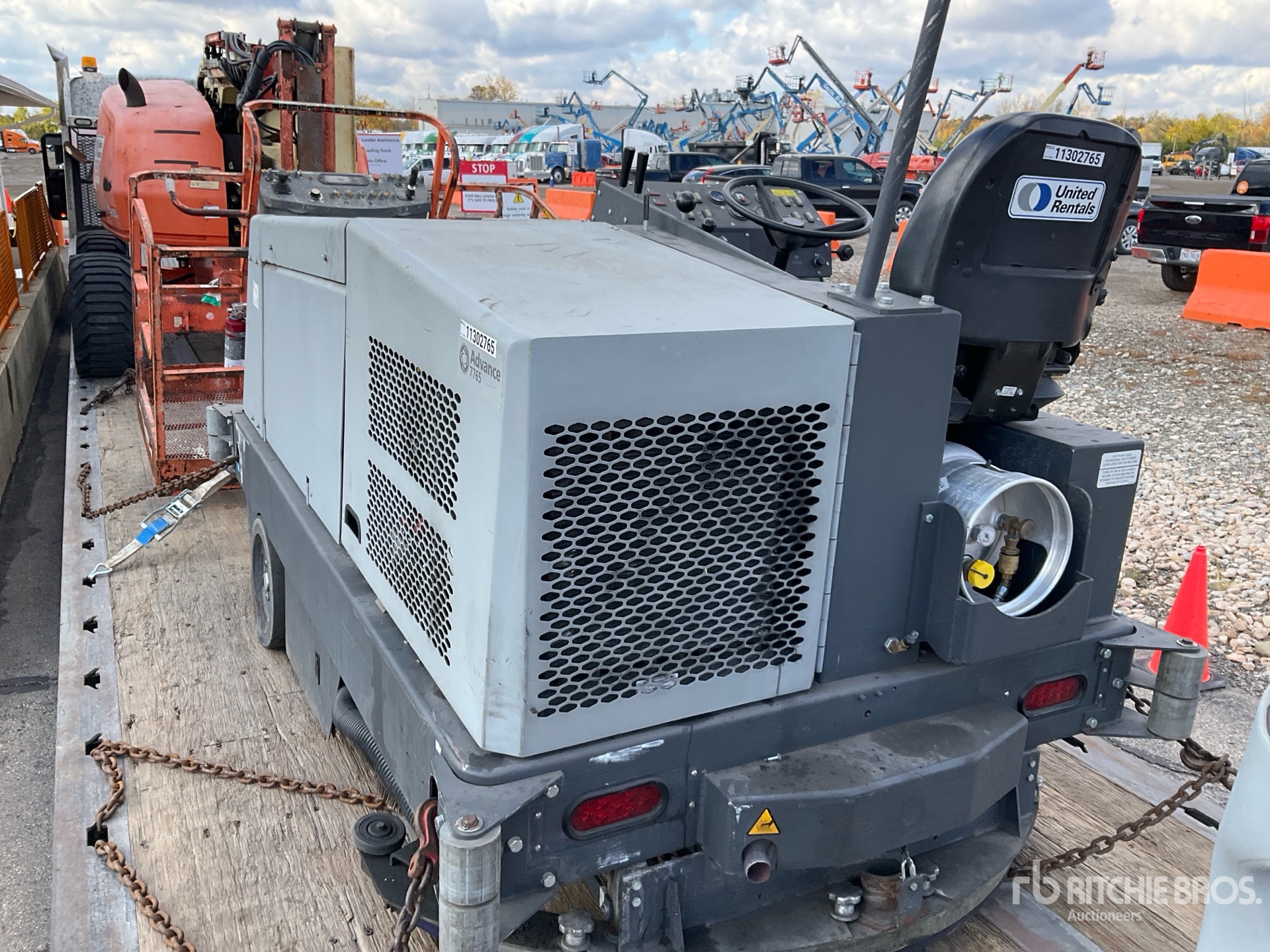 General Appearance with Featured Photo