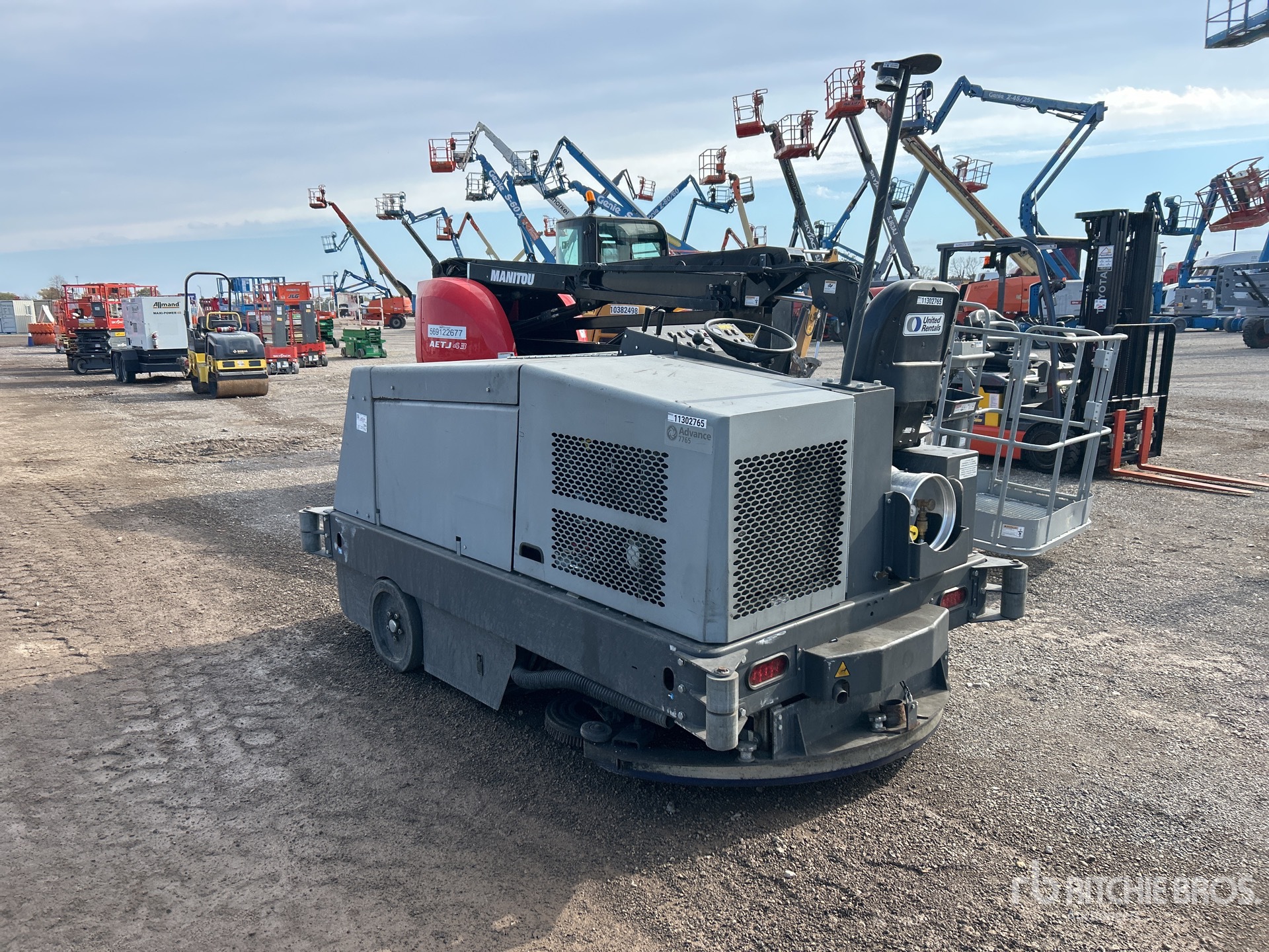 General Appearance with Picture, Left Rear Corner