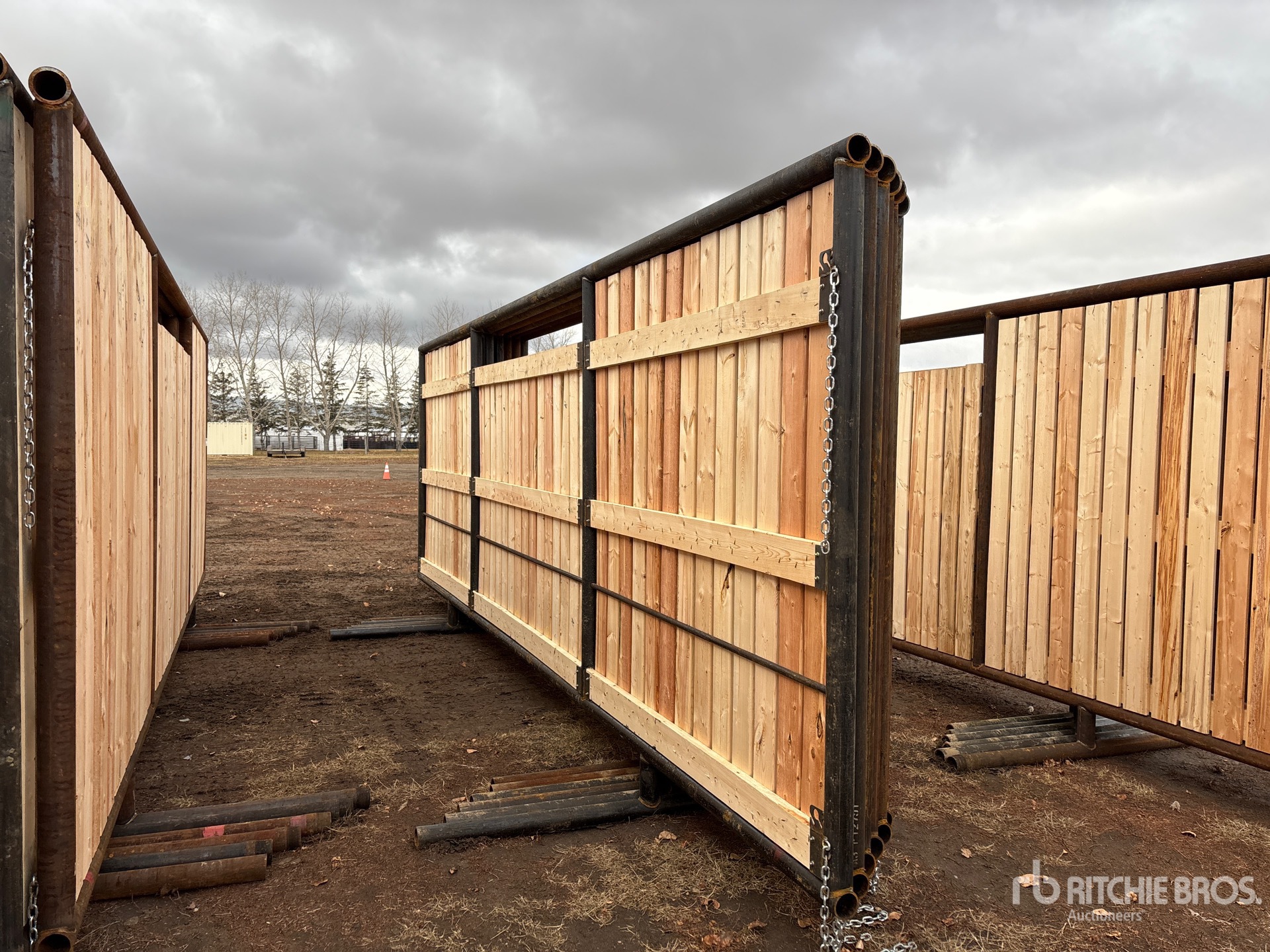 Aspect général with Image, coin arrière droit