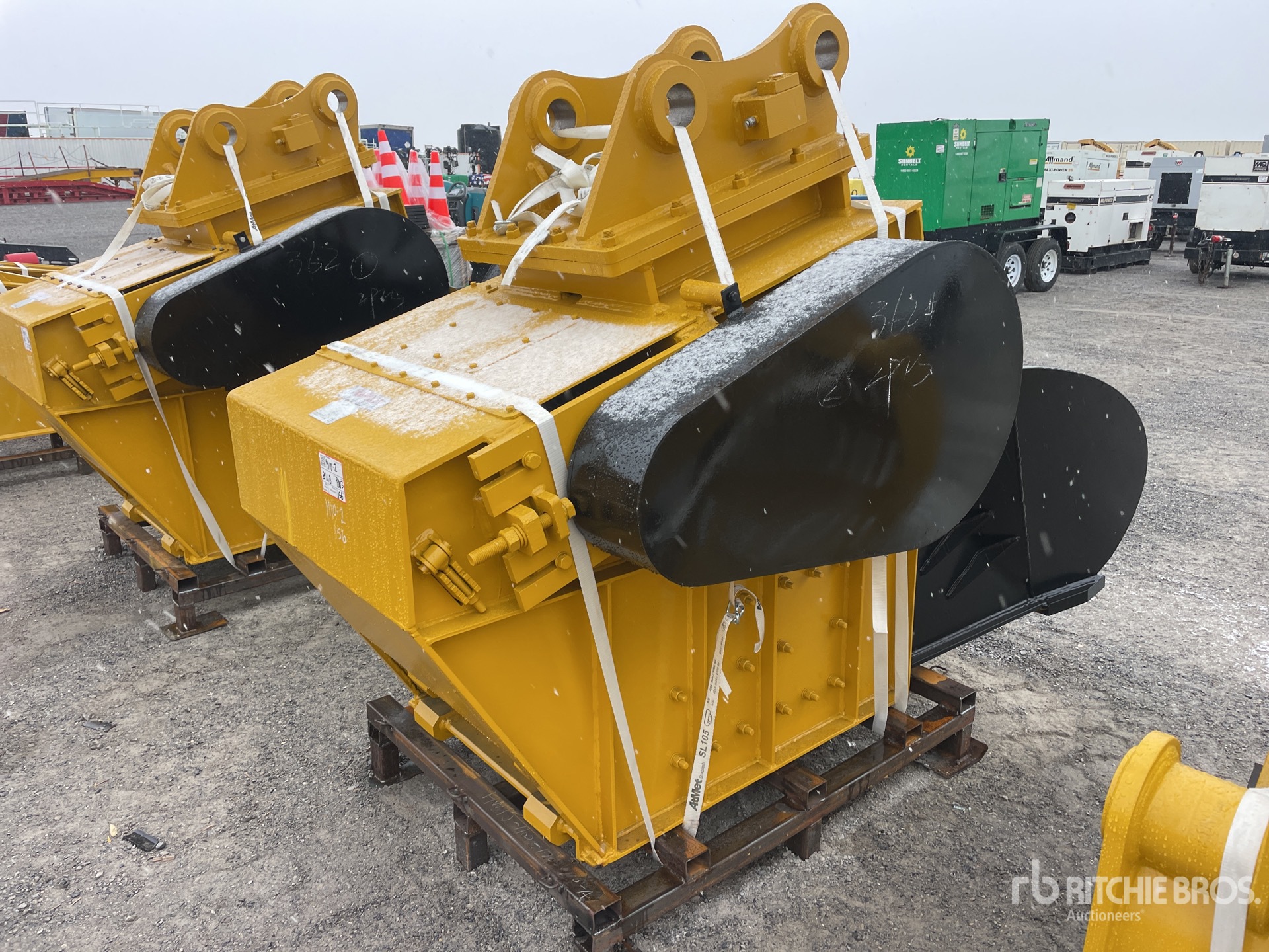 General Appearance with Foto, angolo anteriore sinistro