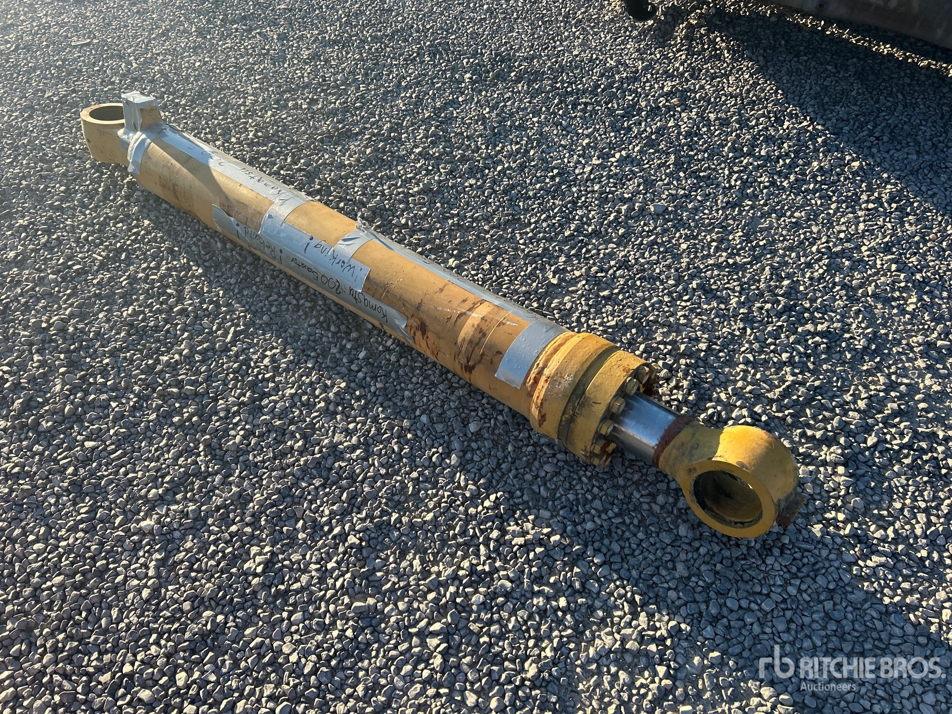 General Appearance with Foto, angolo anteriore destro