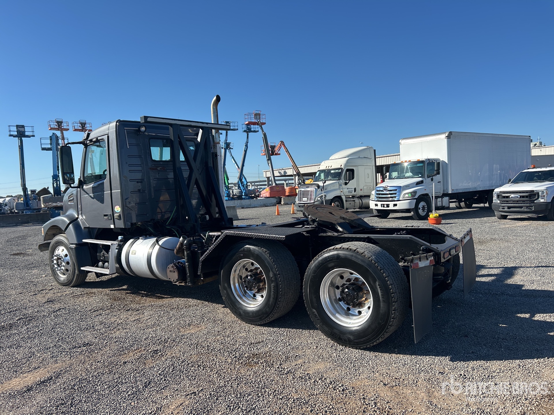 Aspect général with Image, coin arrière gauche