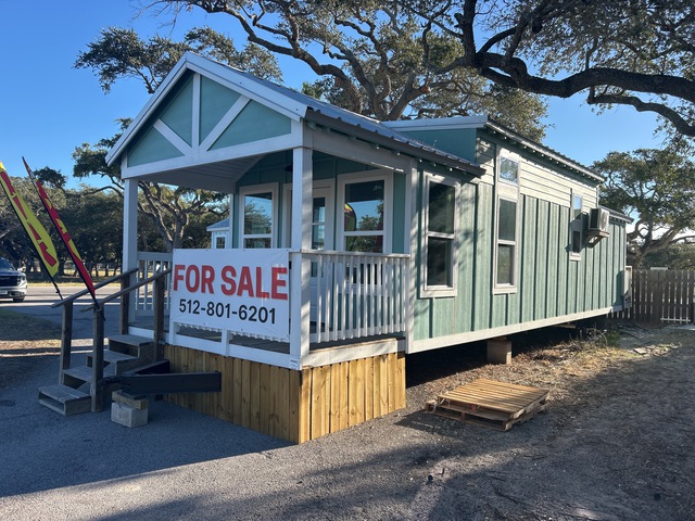 Vaughan Seabreeze 45 ft x 12 ft Portable T/A Tiny Home