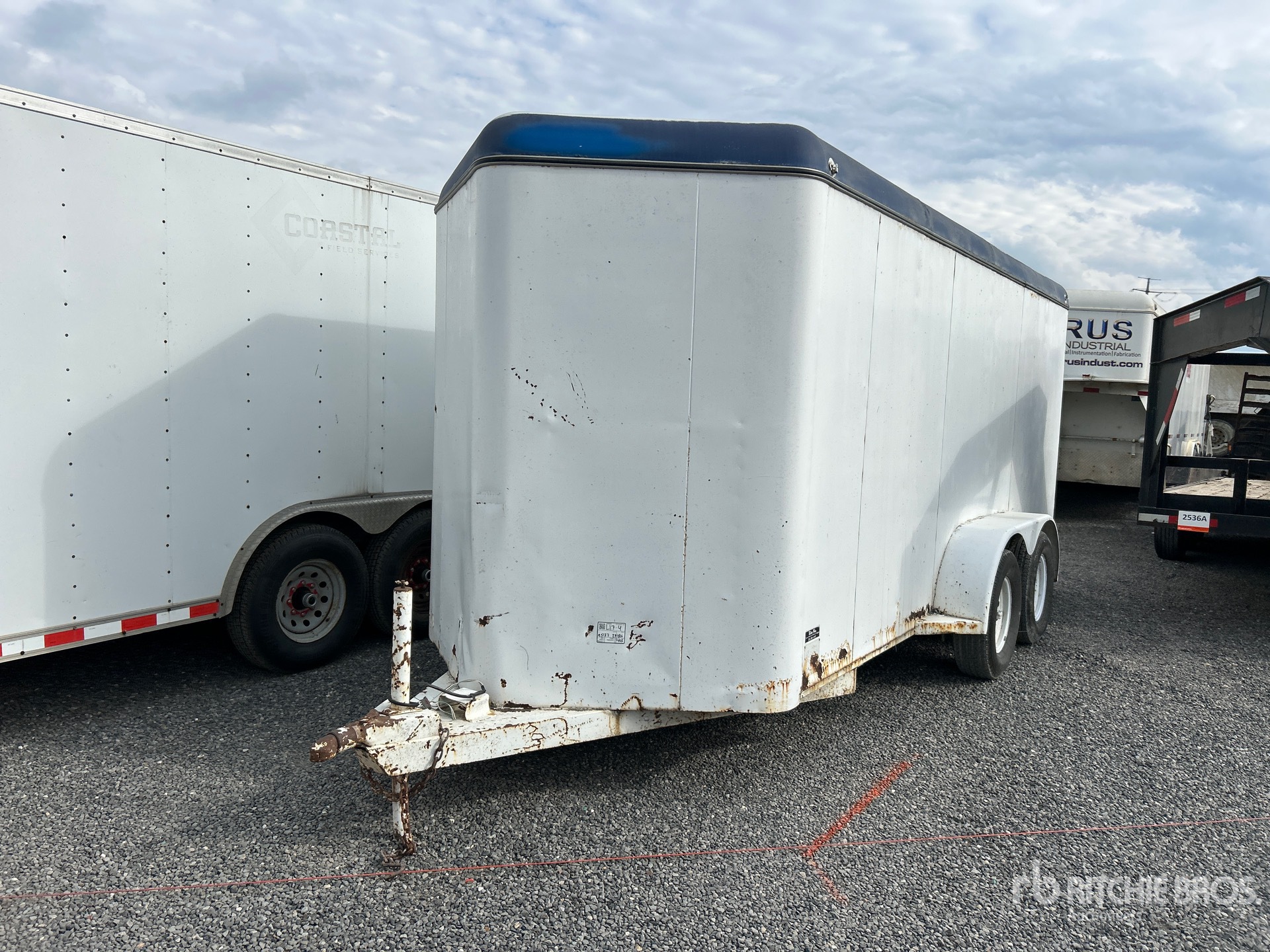 General Appearance with Bild, Ecke vorne links